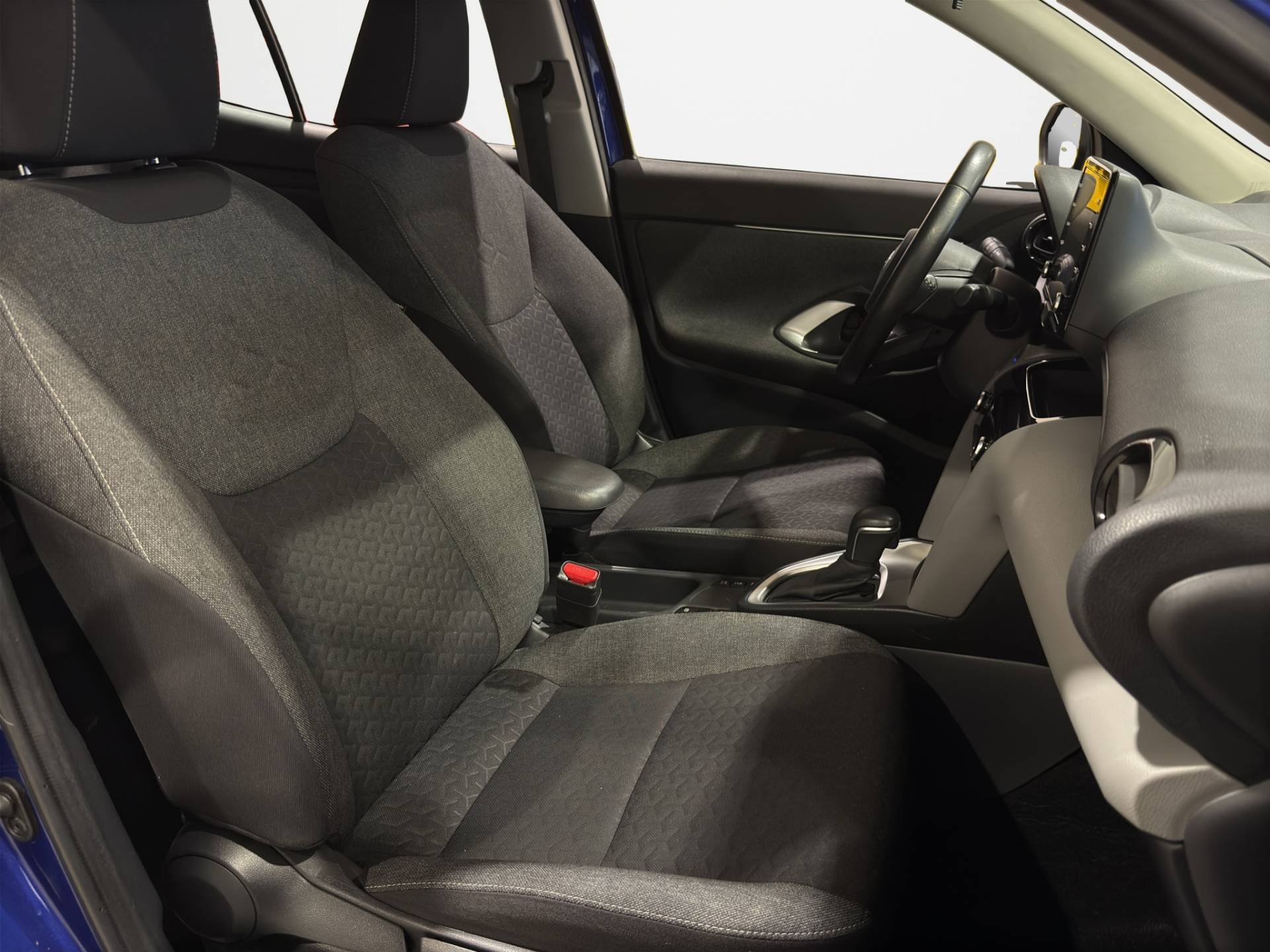 TOYOTA Yaris Cross Yaris Cross 1.5h Business fwd 116cv e-cvt usata in pronta consegna - Brandini