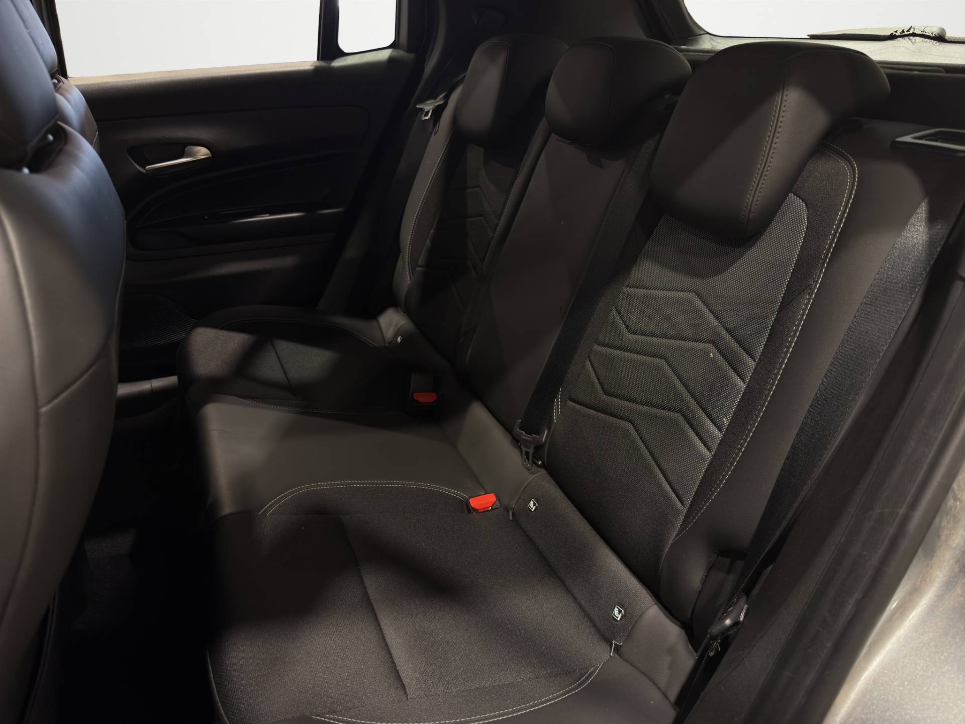 Auto Venduta - JEEP Avenger Avenger 1.2 turbo e-hybrid Altitude fwd 100cv edct6 usata in pronta consegna - Brandini