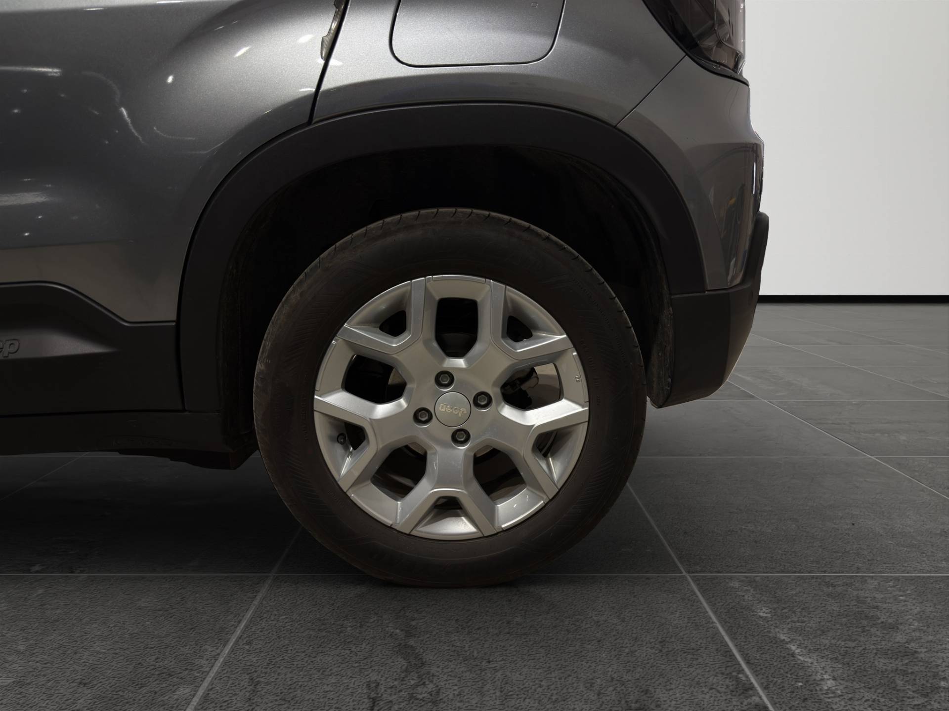 Auto Venduta - JEEP Avenger Avenger 1.2 turbo e-hybrid Altitude fwd 100cv edct6 usata in pronta consegna - Brandini