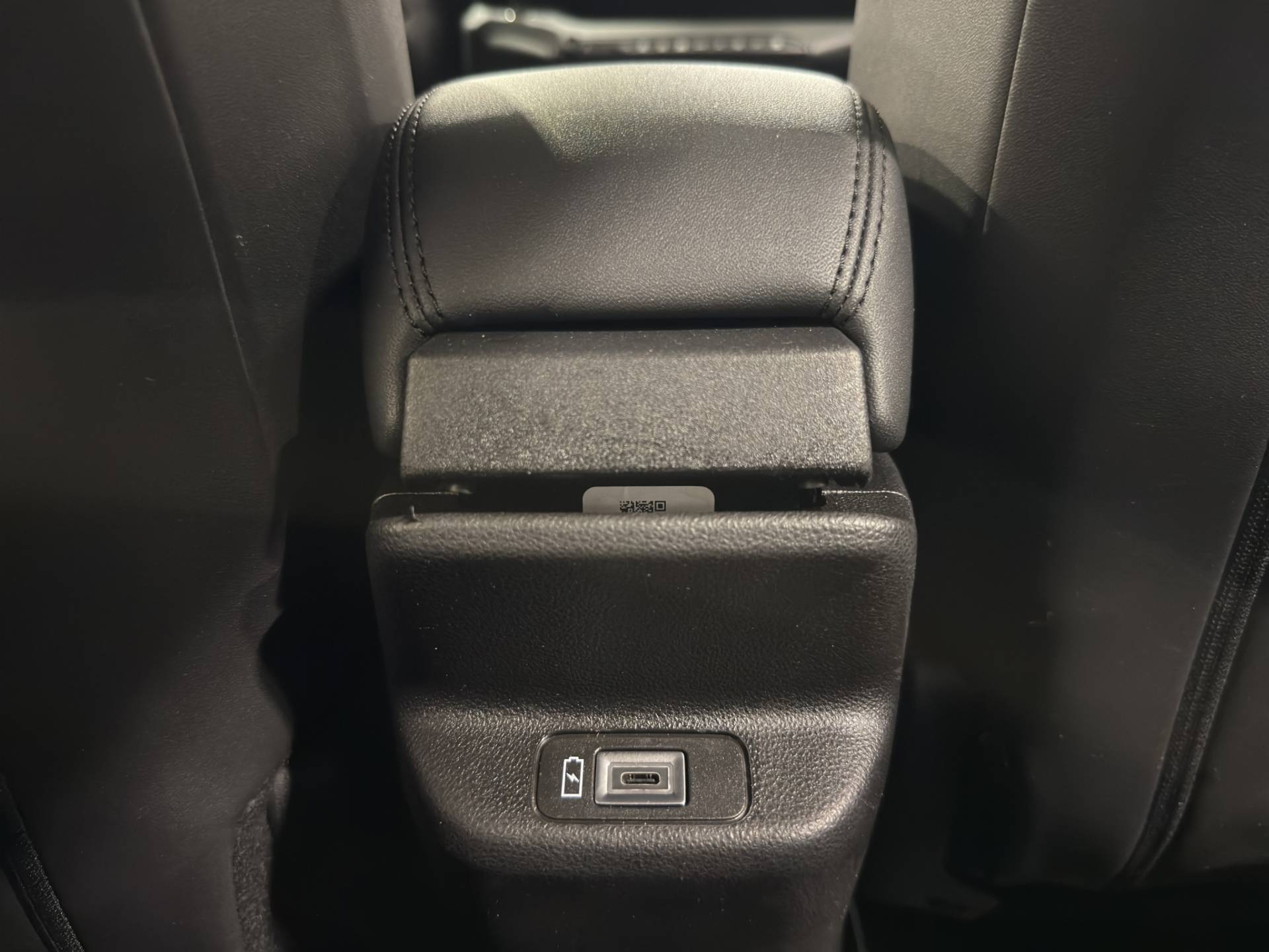 Auto Venduta - JEEP Avenger Avenger 1.2 turbo e-hybrid Altitude fwd 100cv edct6 usata in pronta consegna - Brandini