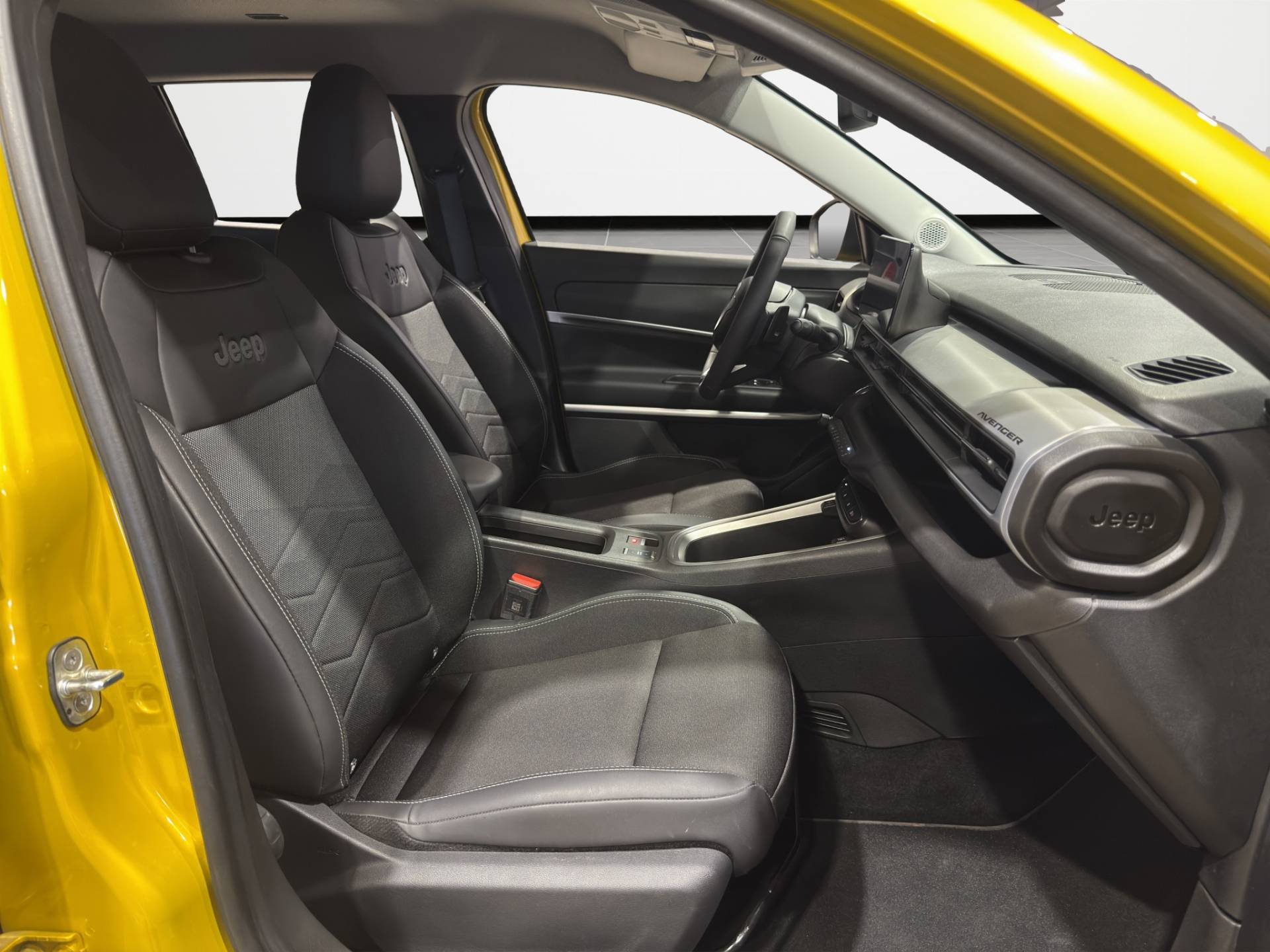Auto Venduta - JEEP Avenger Avenger 1.2 turbo e-hybrid Summit fwd 100cv edct6 usata in pronta consegna - Brandini