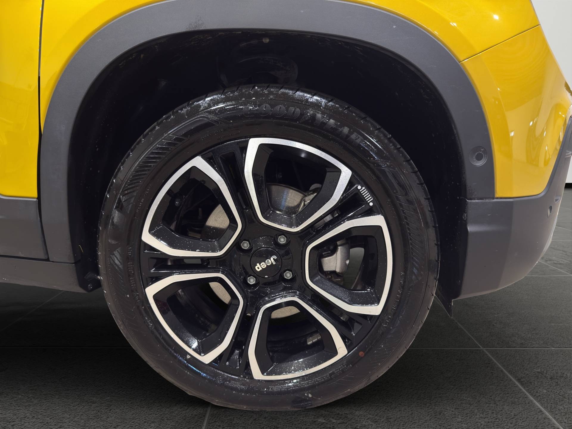 Auto Venduta - JEEP Avenger Avenger 1.2 turbo e-hybrid Summit fwd 100cv edct6 usata in pronta consegna - Brandini