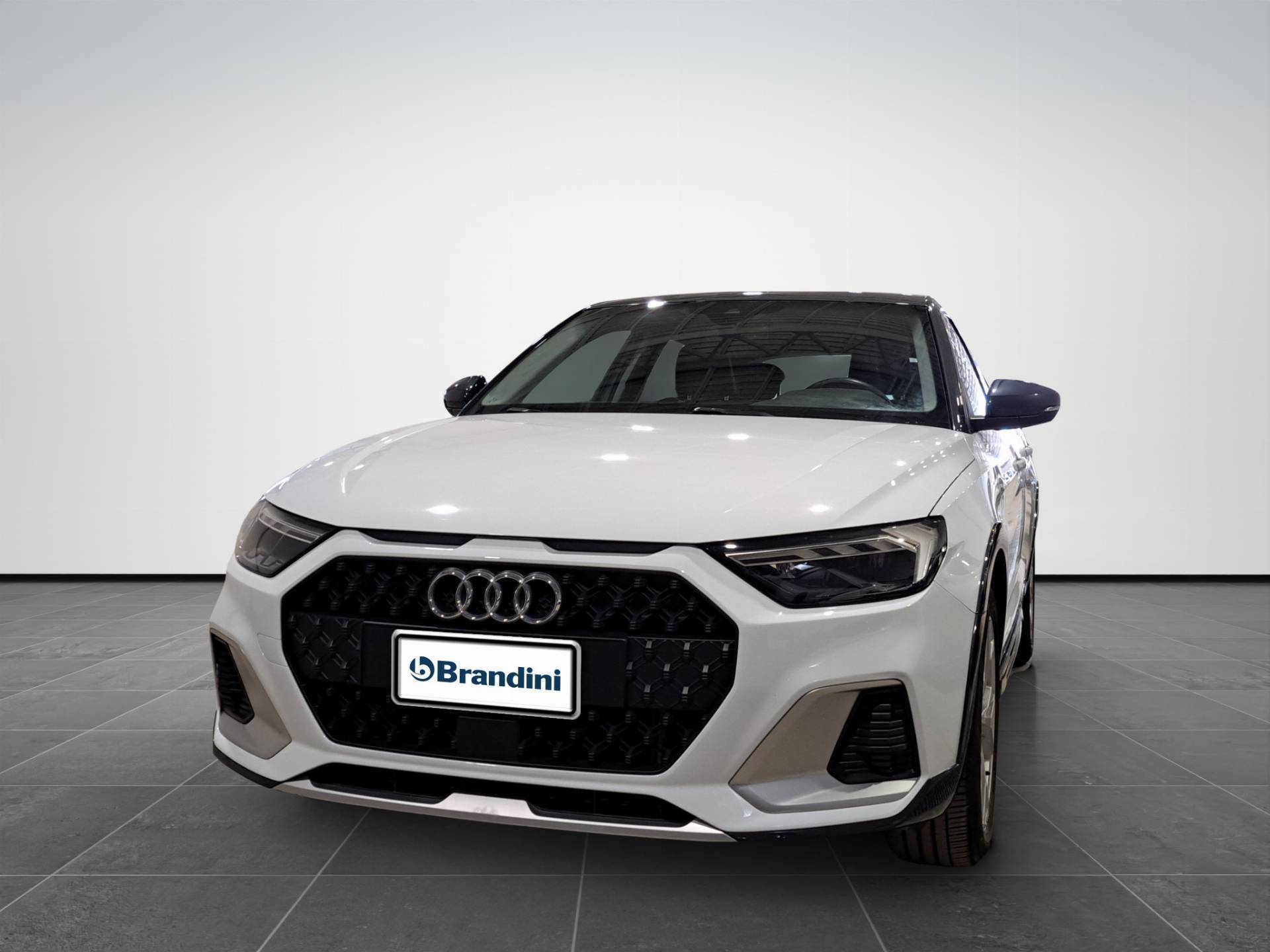 AUDI A1 A1 Citycarver 30 1.0 tfsi Identity Contrast 116cv s-tronic usata in pronta consegna - Brandini