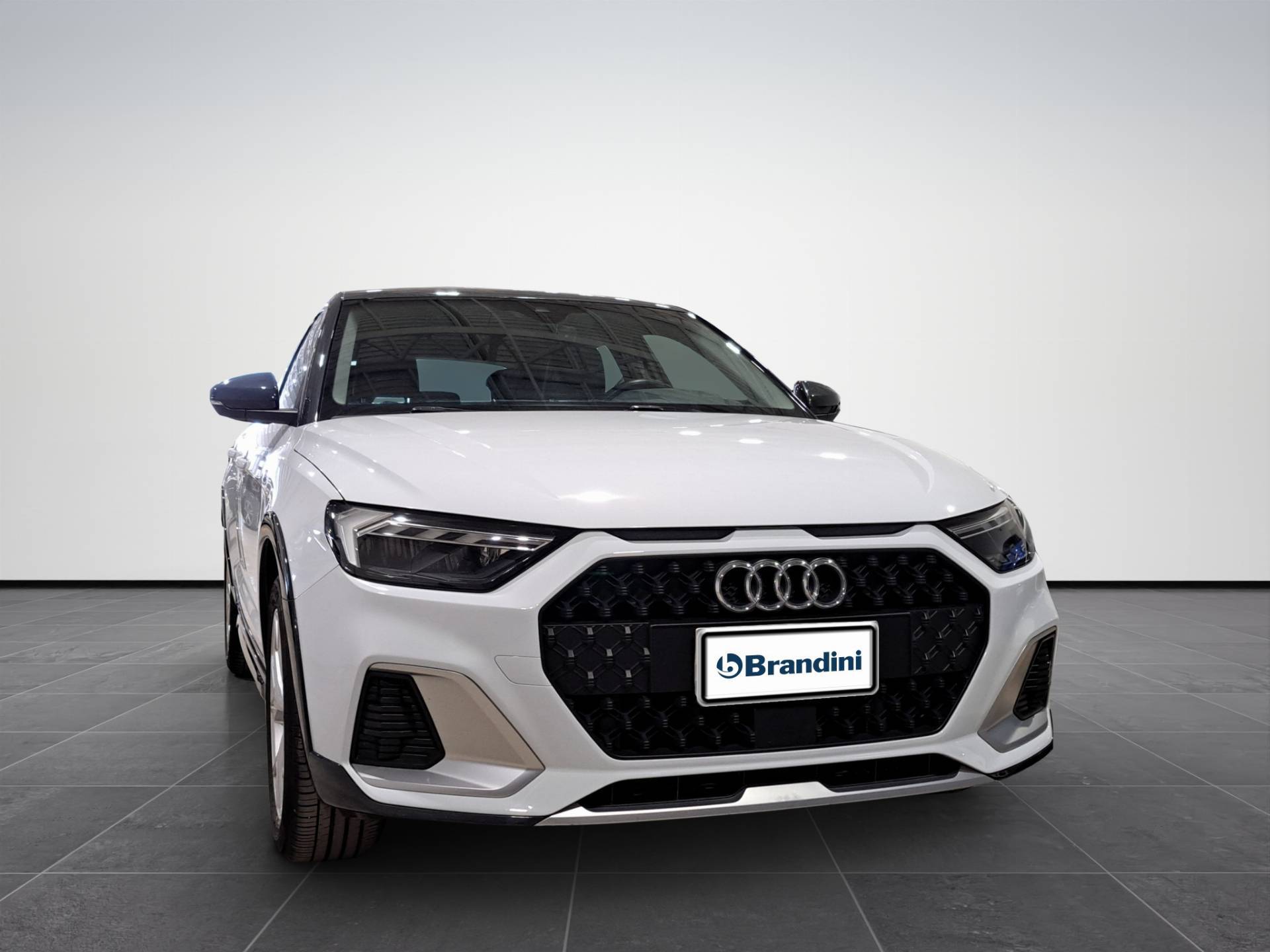 AUDI A1 A1 Citycarver 30 1.0 tfsi Identity Contrast 116cv s-tronic usata in pronta consegna - Brandini