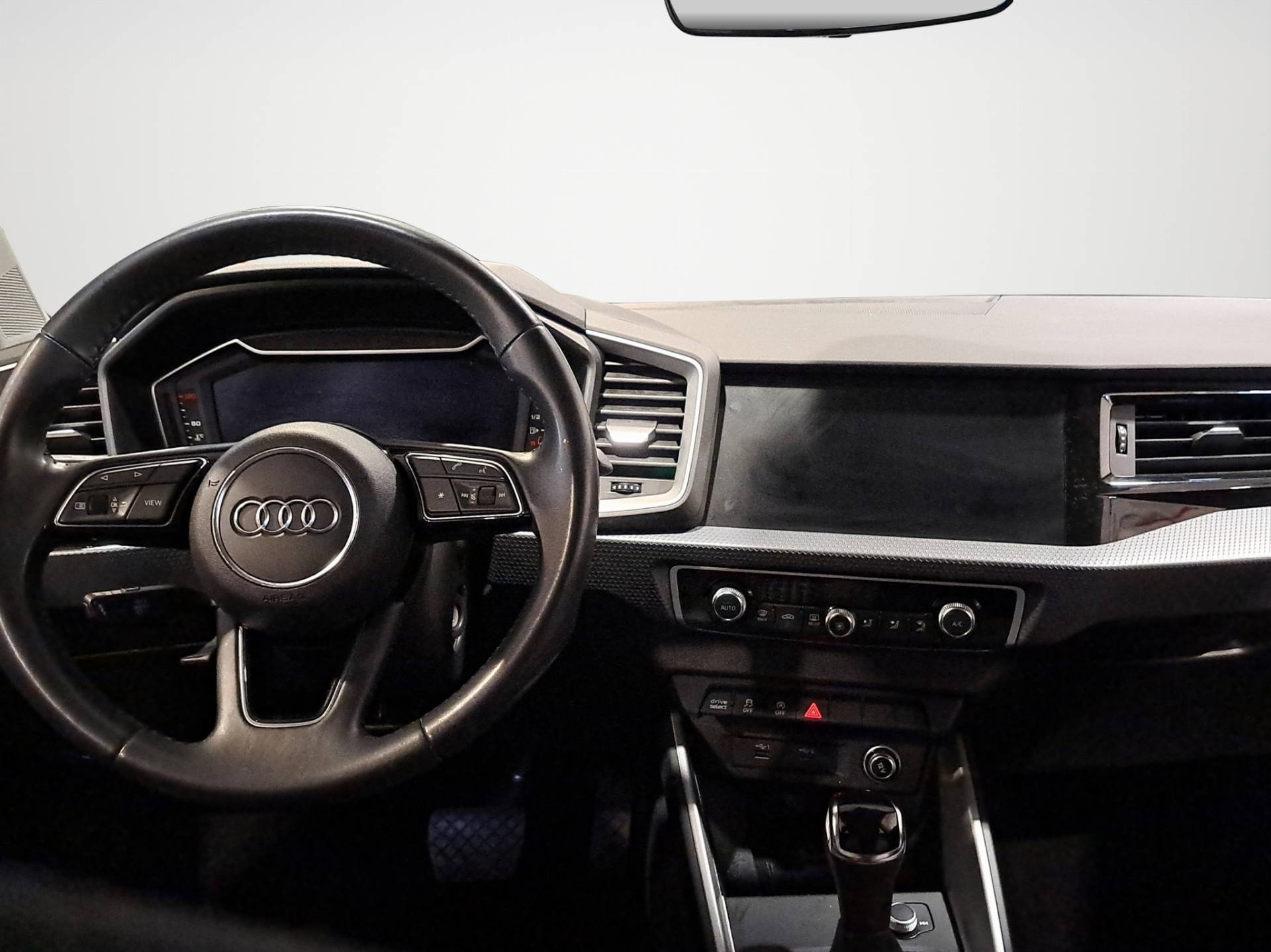 AUDI A1 A1 Citycarver 30 1.0 tfsi Identity Contrast 116cv s-tronic usata in pronta consegna - Brandini