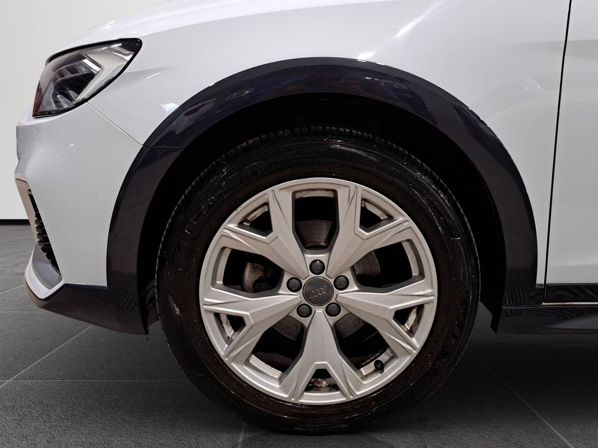 AUDI A1 A1 Citycarver 30 1.0 tfsi Identity Contrast 116cv s-tronic usata in pronta consegna - Brandini