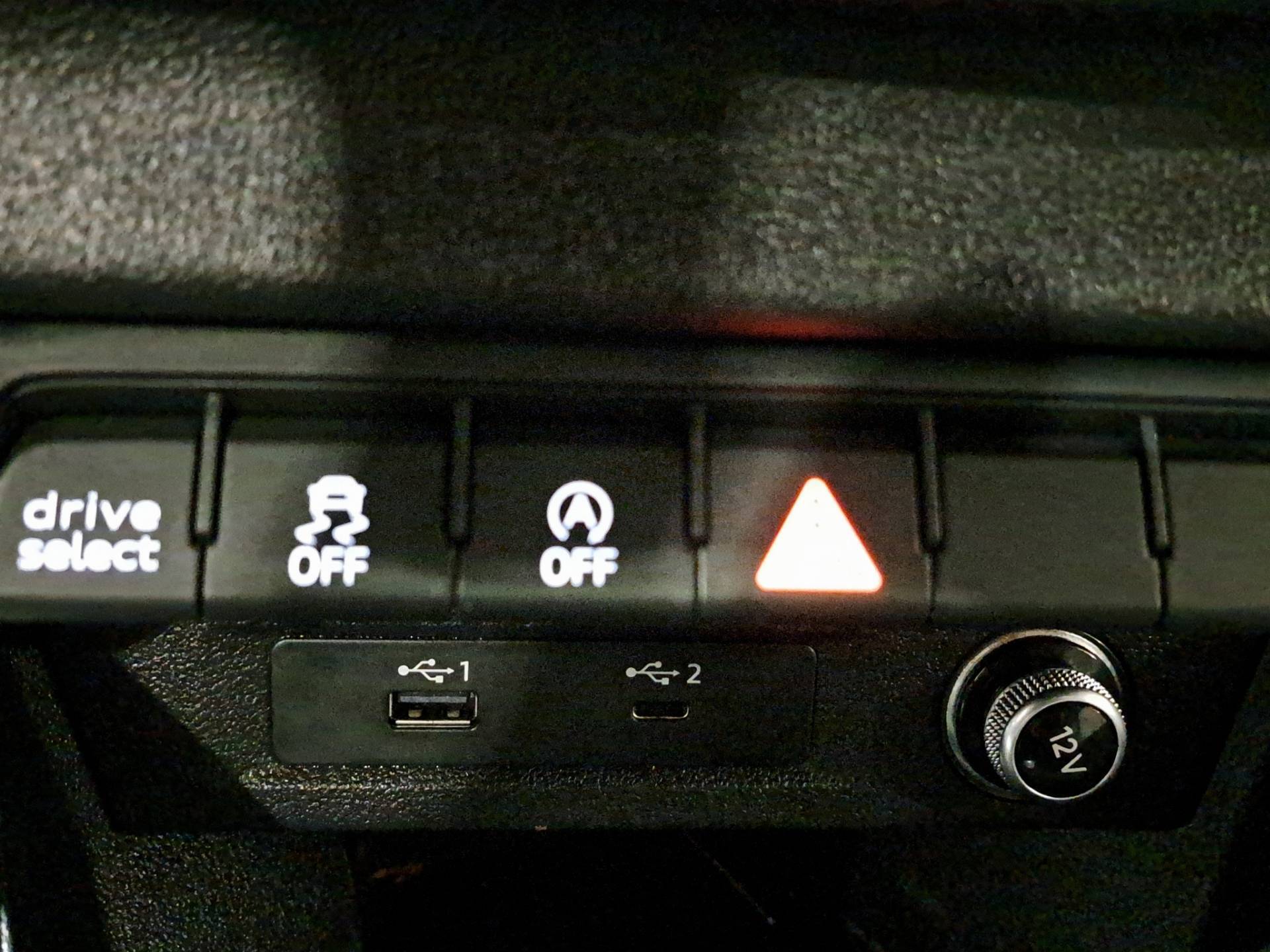 AUDI A1 A1 Citycarver 30 1.0 tfsi Identity Contrast 116cv s-tronic usata in pronta consegna - Brandini