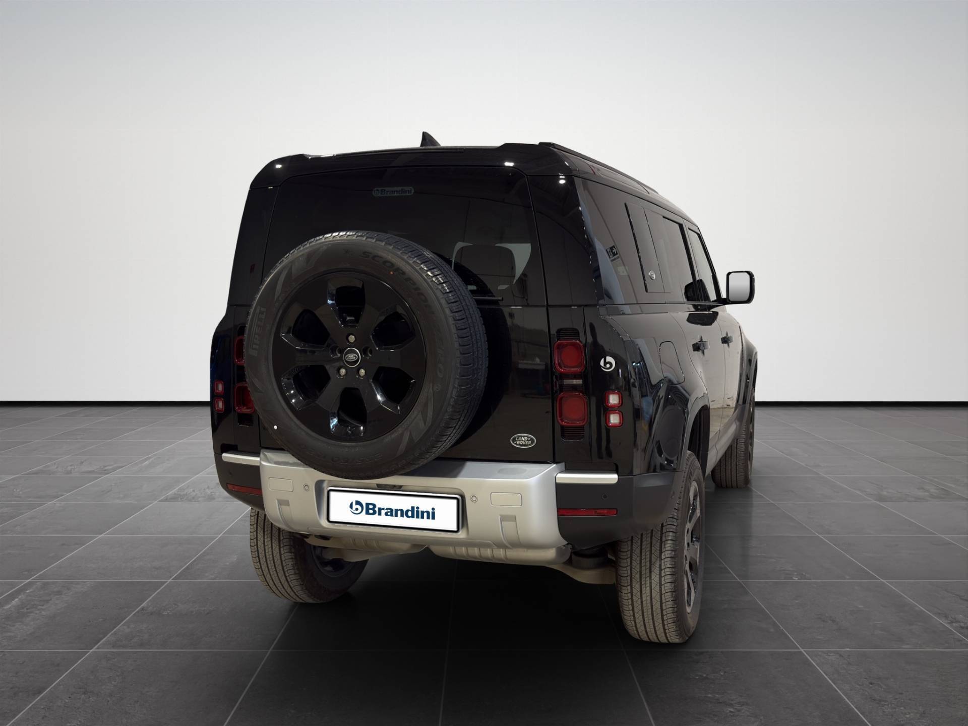 LAND ROVER Defender Defender 110 3.0d i6 mhev SE awd 250cv auto usata in pronta consegna - Brandini