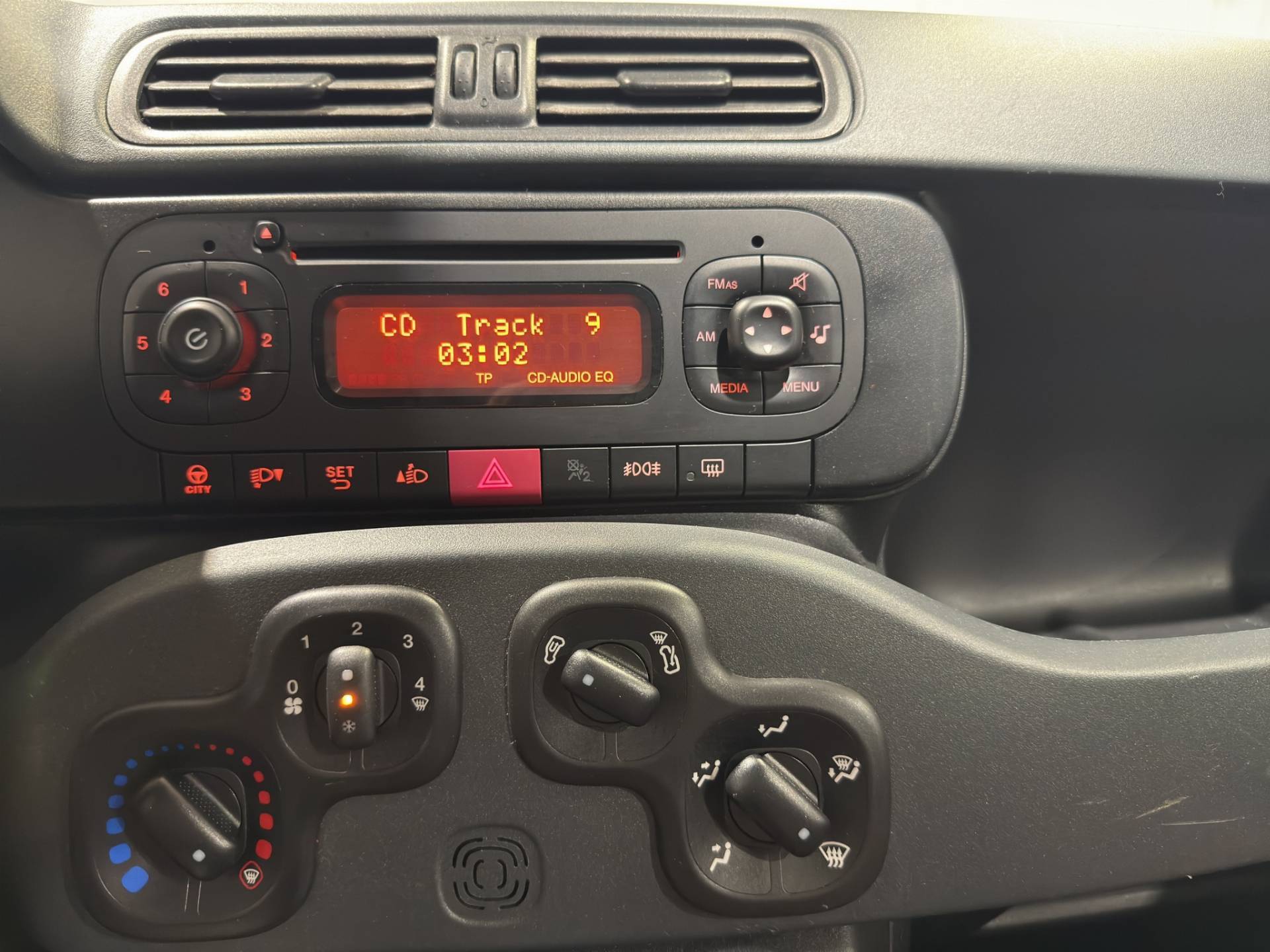 Auto Venduta - FIAT Panda Panda 1.2 Pop 69cv usata in pronta consegna - Brandini