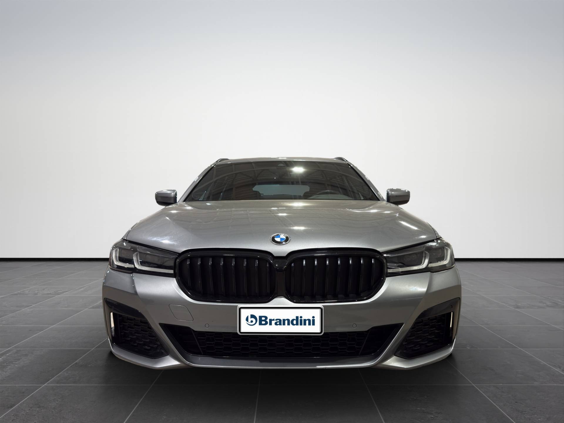 BMW Serie 5 Touring 520d Touring mhev 48V xdrive Msport auto usata in pronta consegna - Brandini