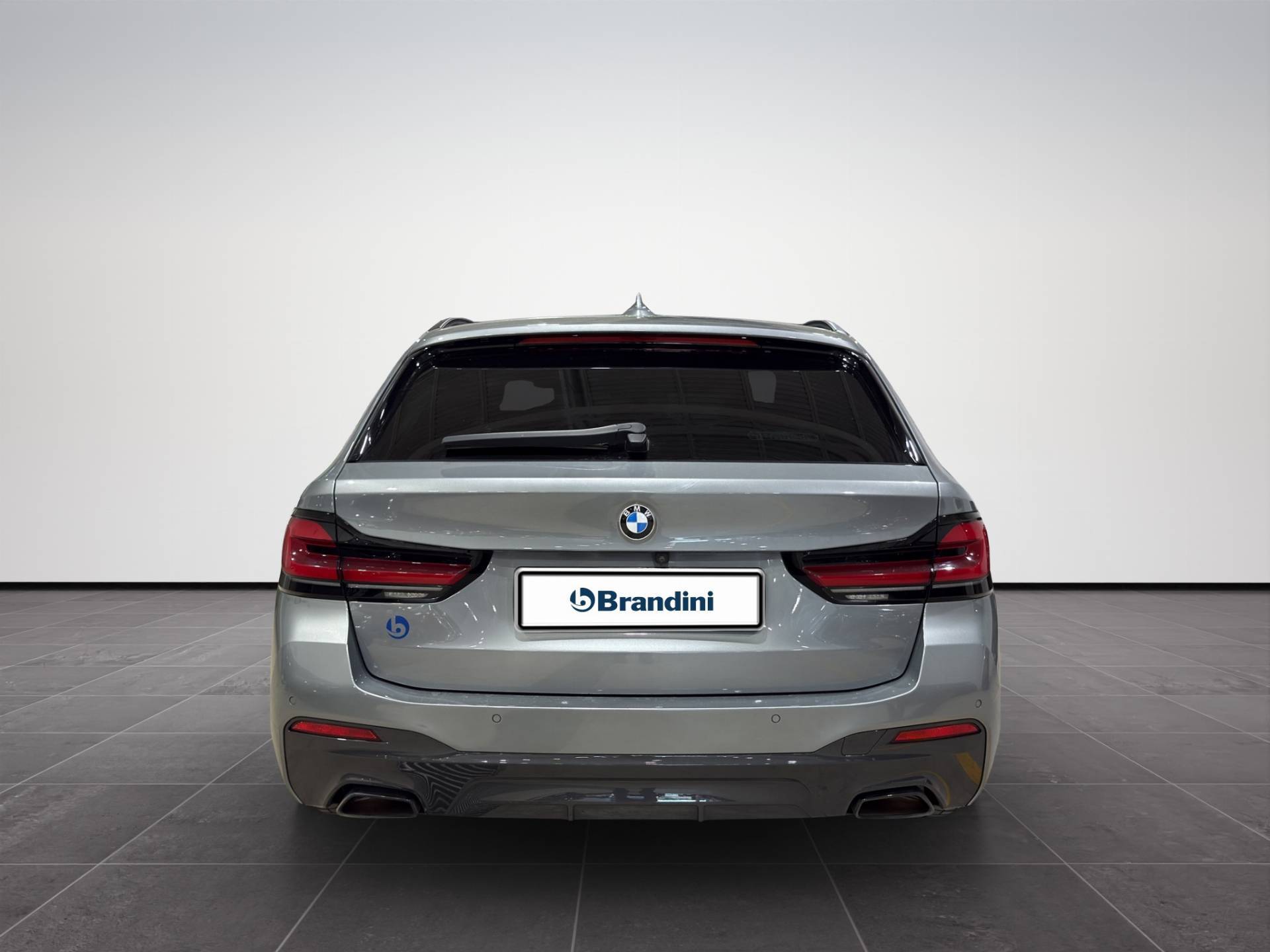 BMW Serie 5 Touring 520d Touring mhev 48V xdrive Msport auto usata in pronta consegna - Brandini