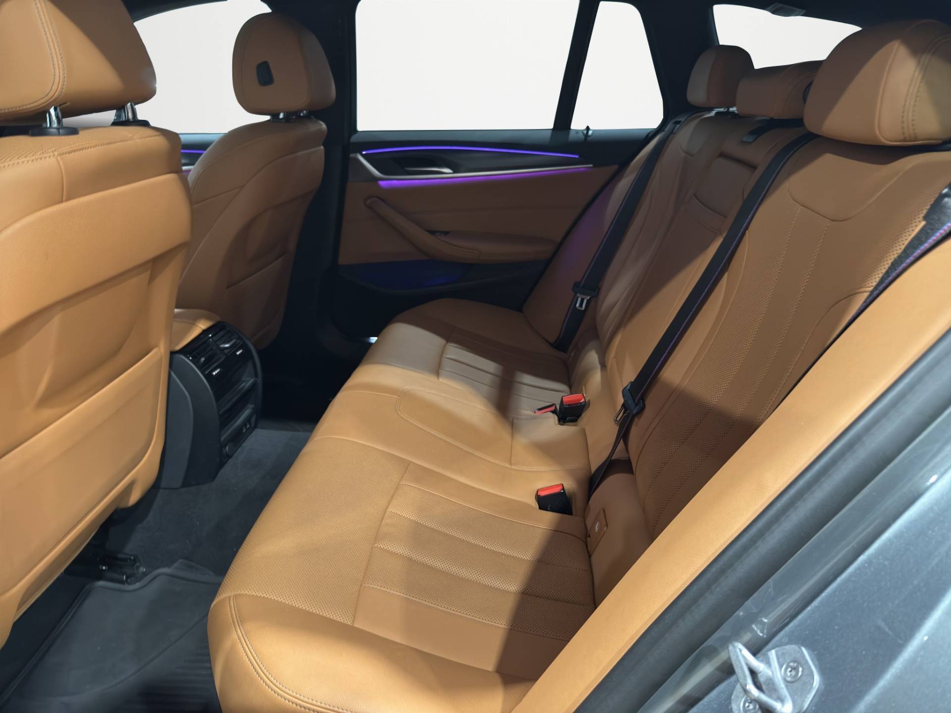 BMW Serie 5 Touring 520d Touring mhev 48V xdrive Msport auto usata in pronta consegna - Brandini