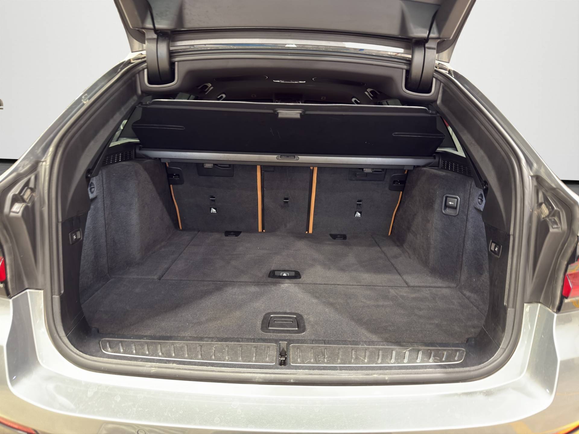BMW Serie 5 Touring 520d Touring mhev 48V xdrive Msport auto usata in pronta consegna - Brandini