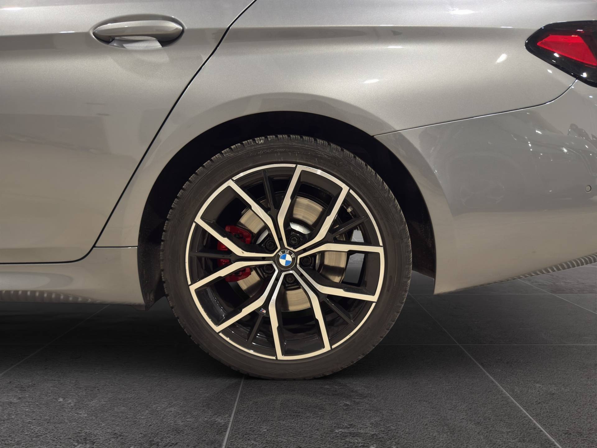 BMW Serie 5 Touring 520d Touring mhev 48V xdrive Msport auto usata in pronta consegna - Brandini