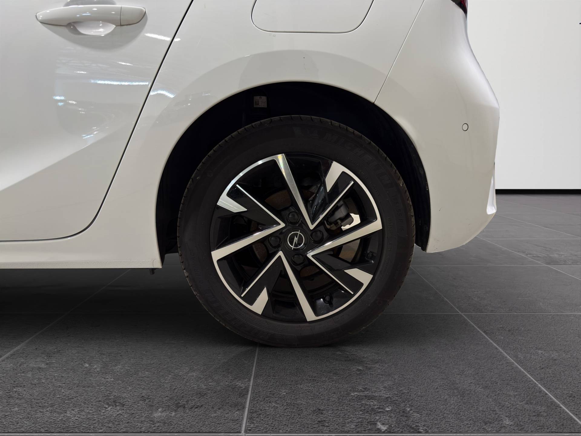 Auto Venduta - OPEL Corsa Corsa 1.2 hybrid GS 100cv dct6 usata in pronta consegna - Brandini