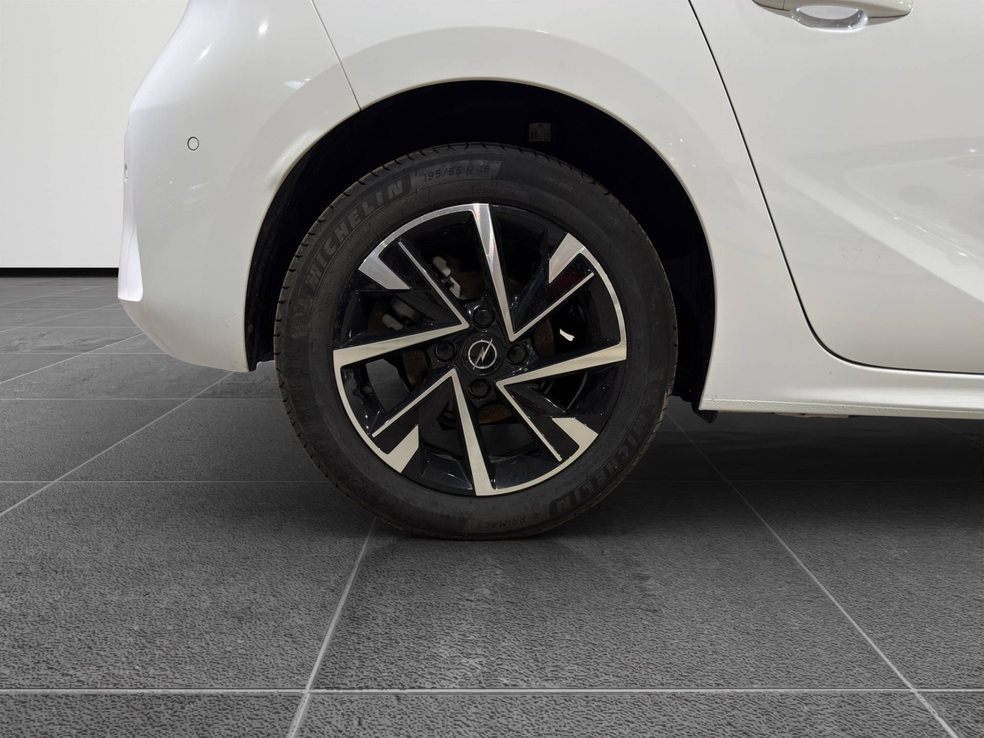 Auto Venduta - OPEL Corsa Corsa 1.2 hybrid GS 100cv dct6 usata in pronta consegna - Brandini