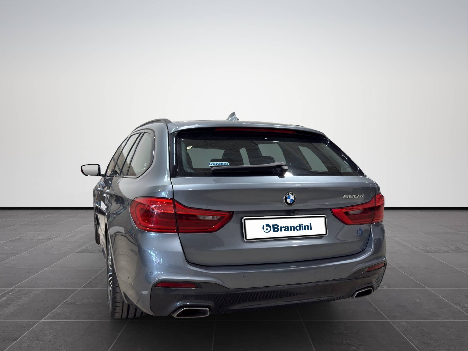 BMW Serie 5 Touring 520d Touring Msport auto usata in pronta consegna - Brandini
