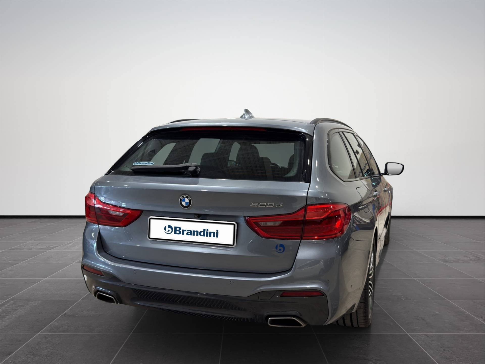 BMW Serie 5 Touring 520d Touring Msport auto usata in pronta consegna - Brandini