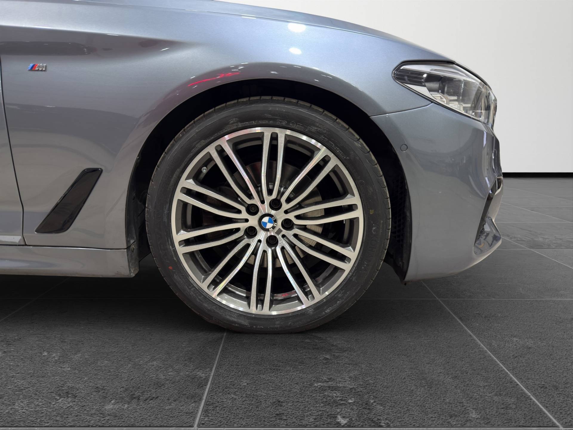 BMW Serie 5 Touring 520d Touring Msport auto usata in pronta consegna - Brandini