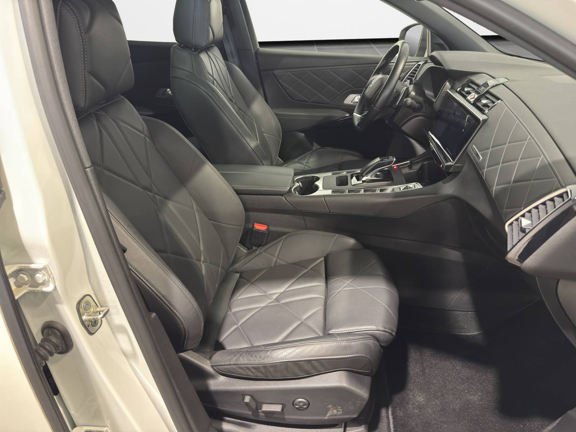 DS DS 7 DS7 Crossback 1.5 bluehdi Prestige 130cv auto usata in pronta consegna - Brandini