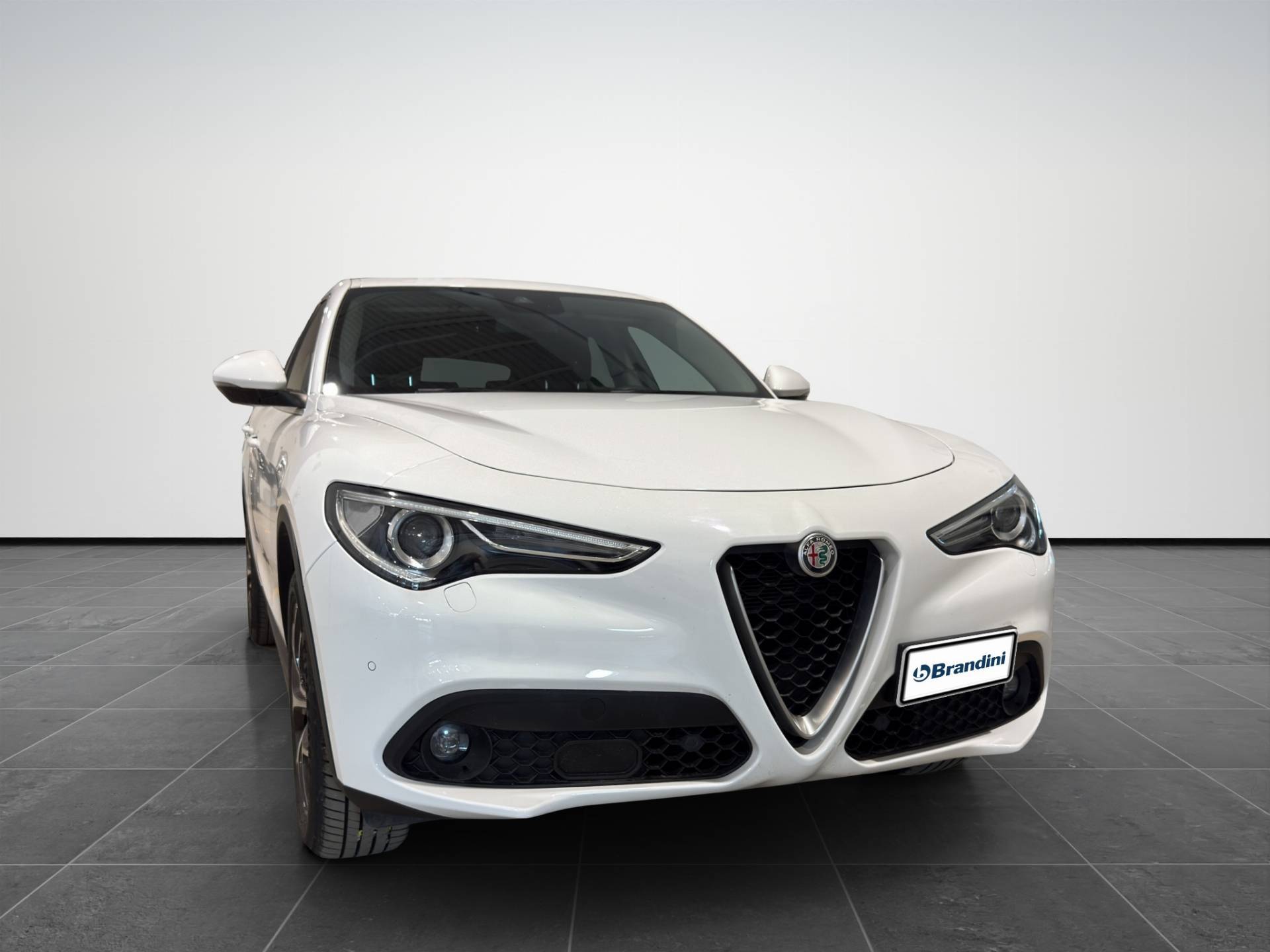 ALFA ROMEO Stelvio Stelvio 2.2 t Lusso Q4 210cv auto usata in pronta consegna - Brandini