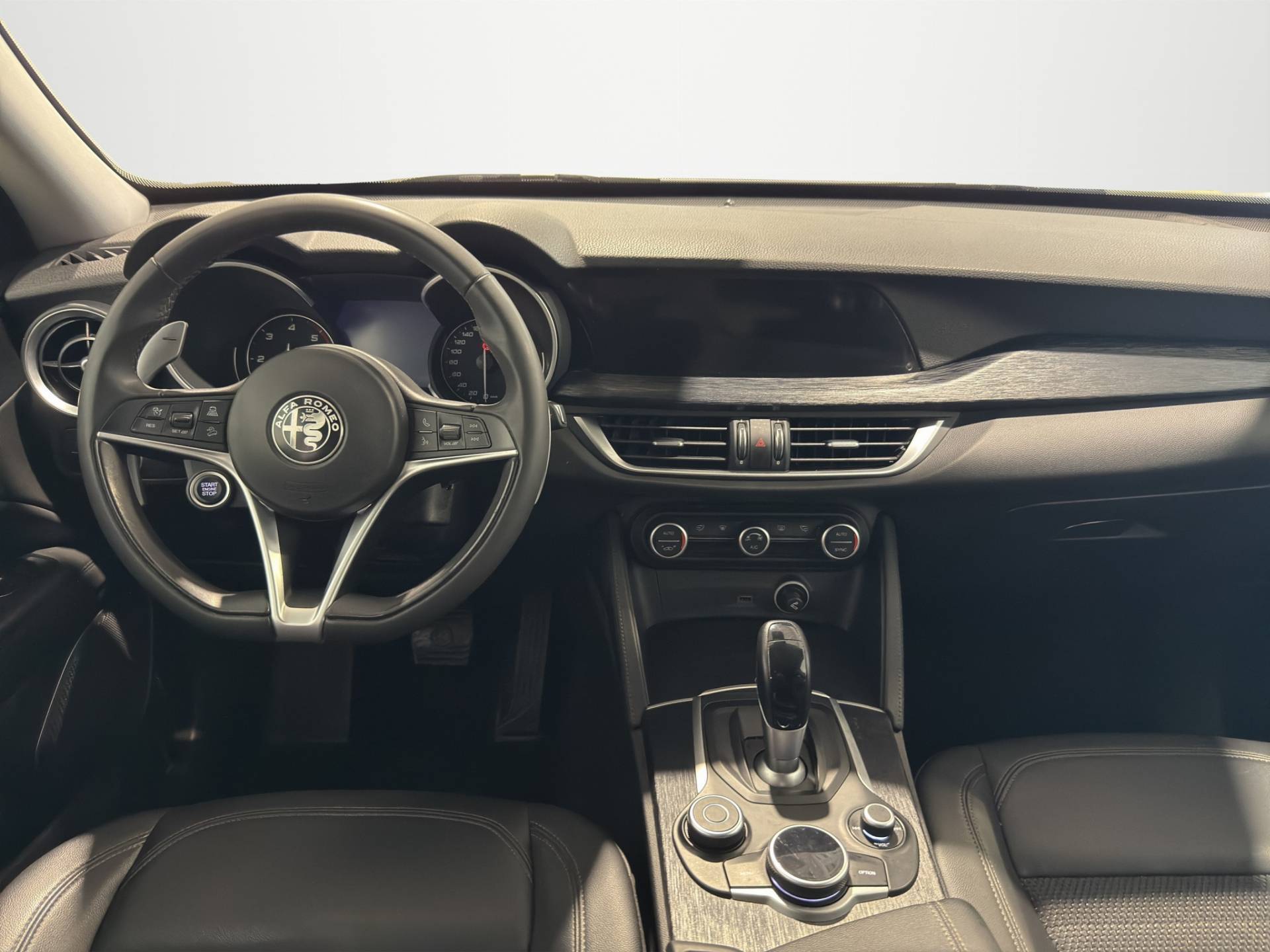 ALFA ROMEO Stelvio Stelvio 2.2 t Lusso Q4 210cv auto usata in pronta consegna - Brandini