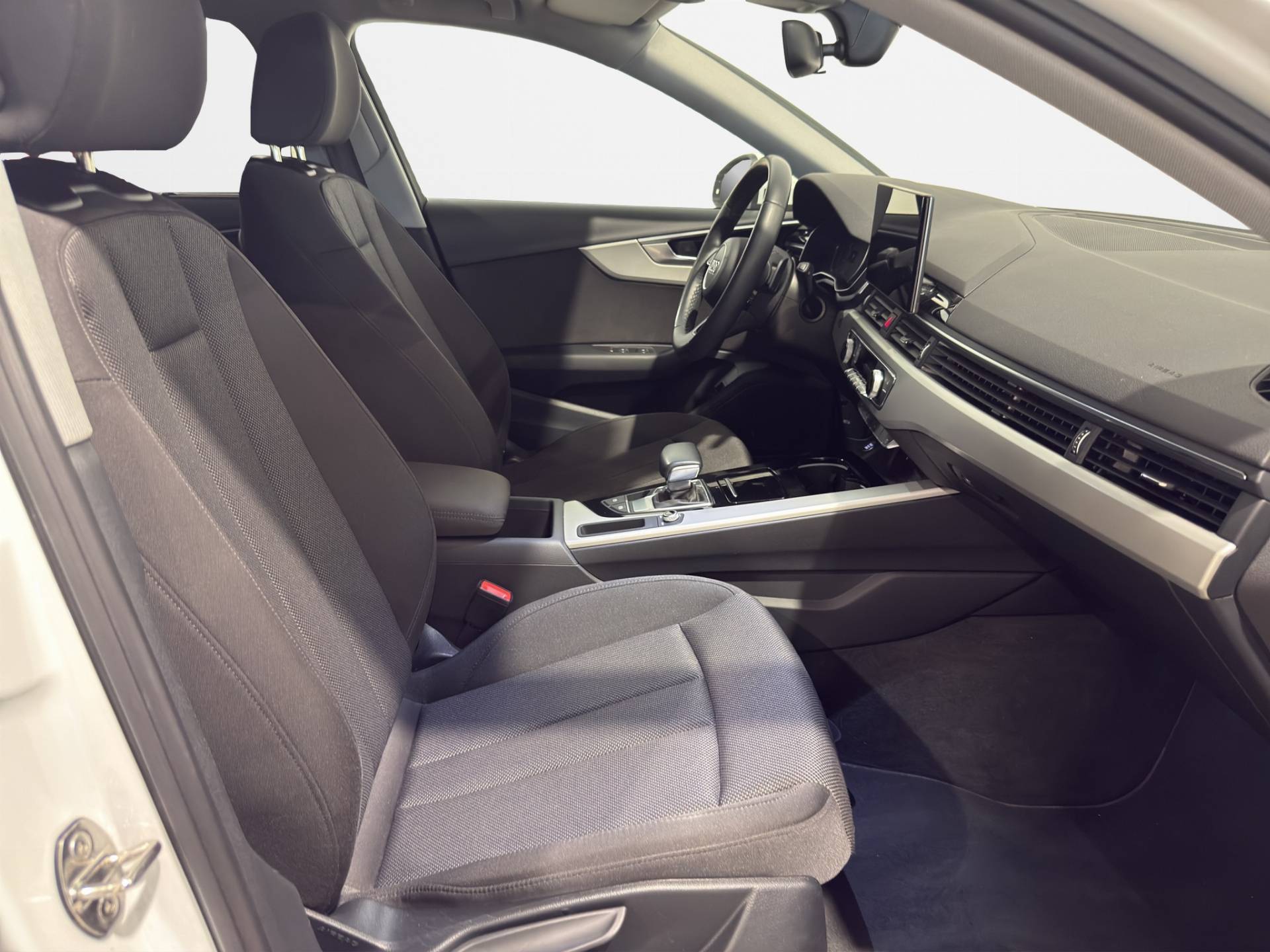 AUDI A4 A4 Avant 40 2.0 tdi mhev Business Advanced 204cv s-tronic usata in pronta consegna - Brandini