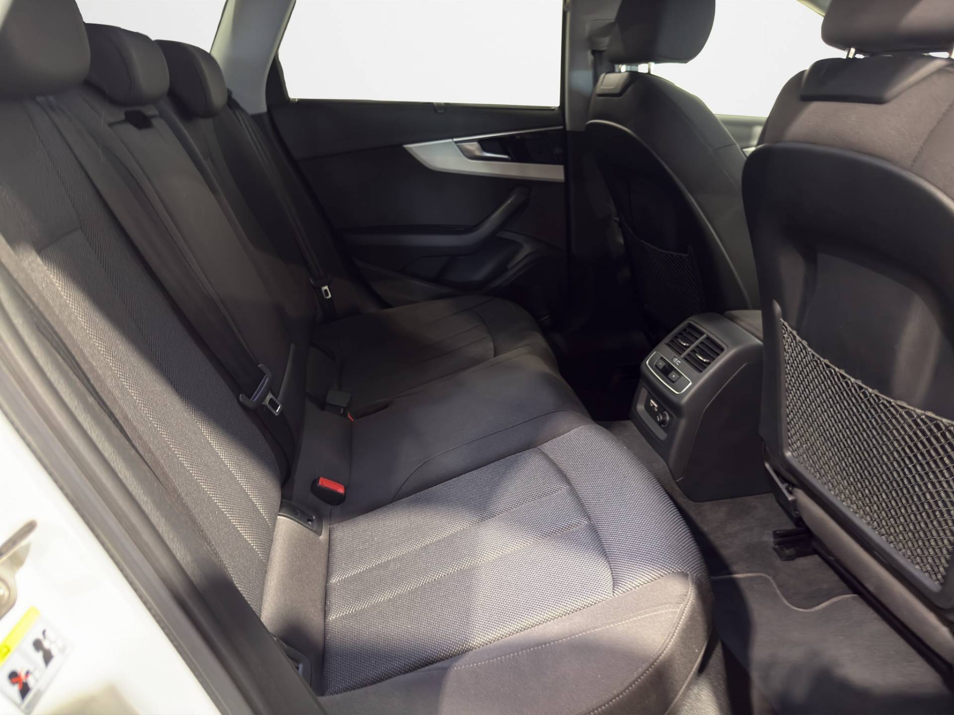 AUDI A4 A4 Avant 40 2.0 tdi mhev Business Advanced 204cv s-tronic usata in pronta consegna - Brandini