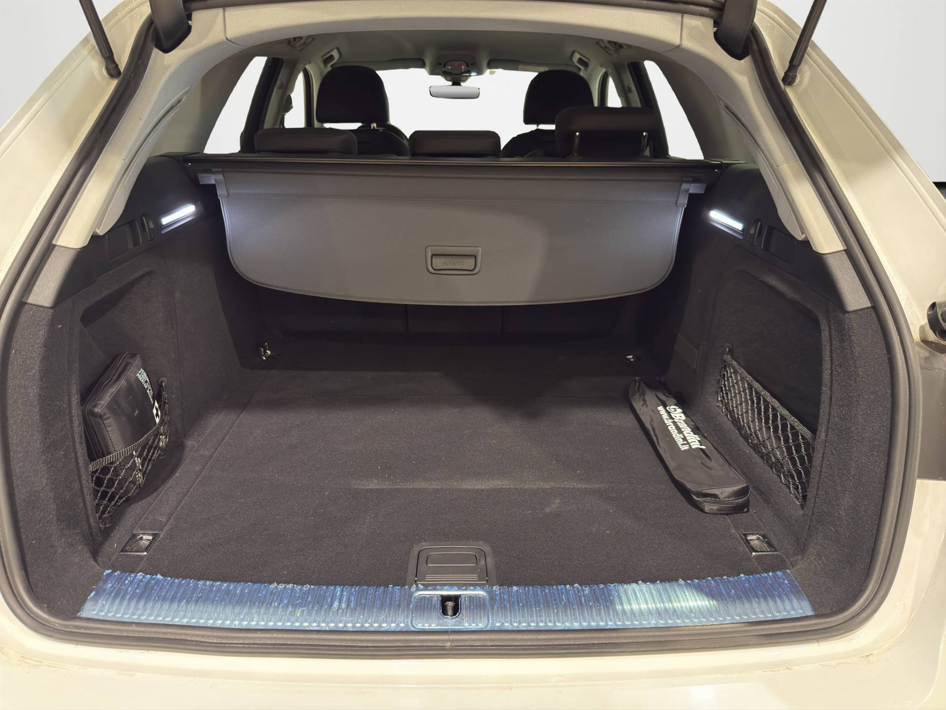 AUDI A4 A4 Avant 40 2.0 tdi mhev Business Advanced 204cv s-tronic usata in pronta consegna - Brandini