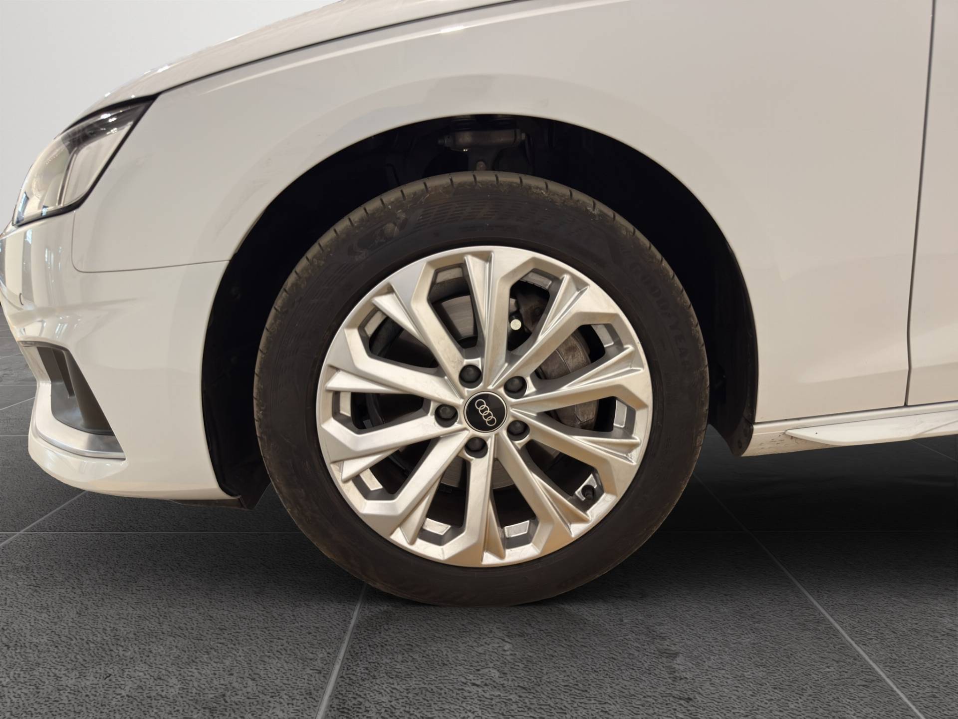 AUDI A4 A4 Avant 40 2.0 tdi mhev Business Advanced 204cv s-tronic usata in pronta consegna - Brandini