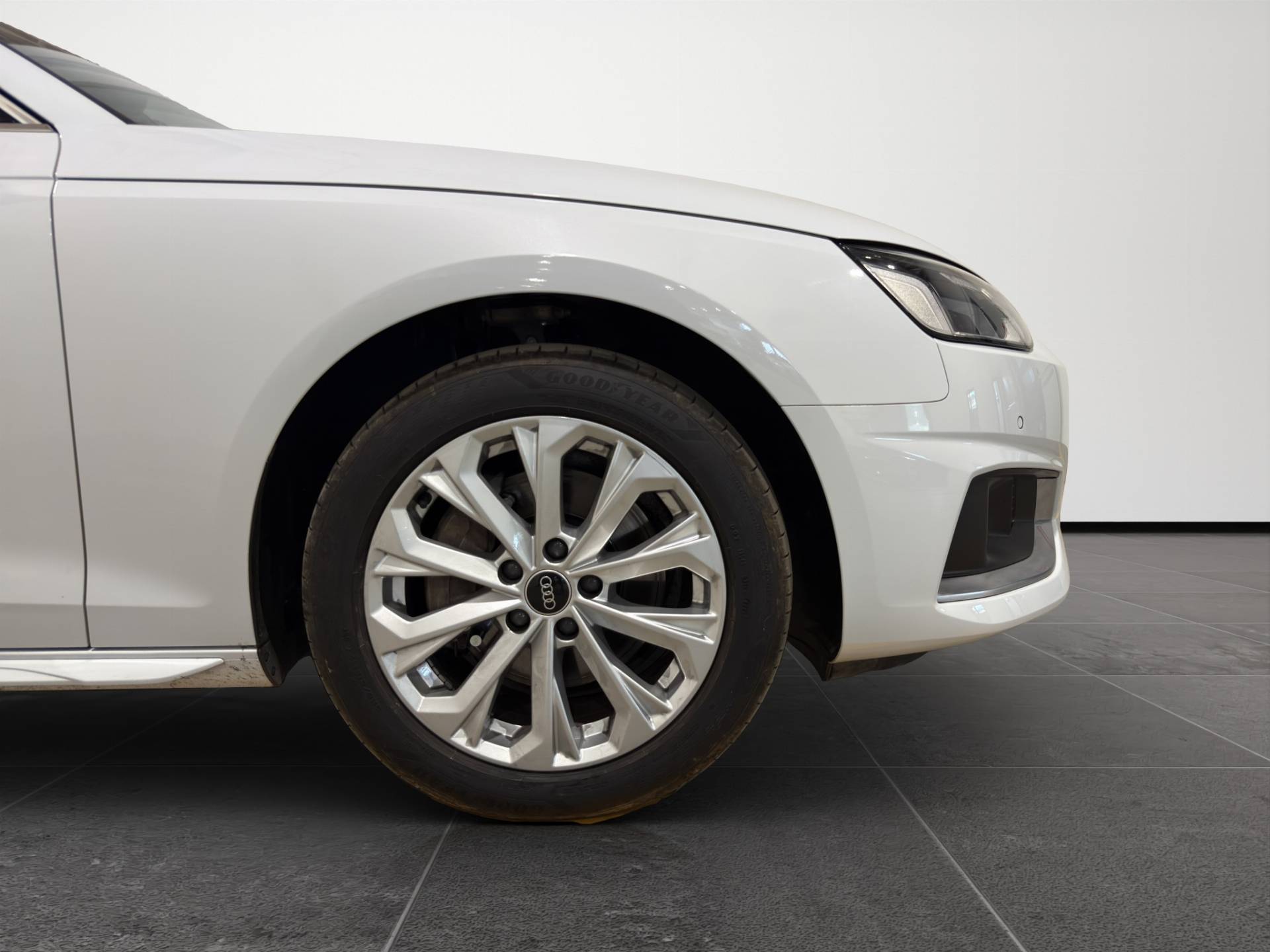 AUDI A4 A4 Avant 40 2.0 tdi mhev Business Advanced 204cv s-tronic usata in pronta consegna - Brandini