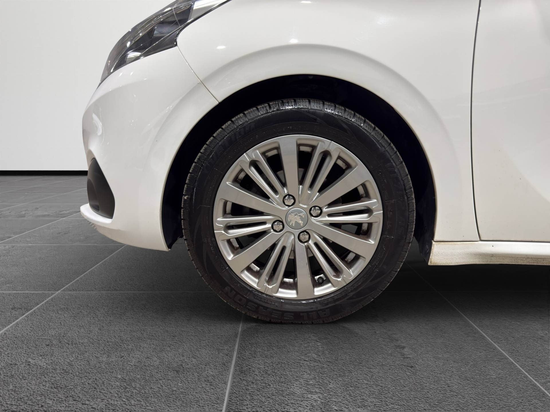 PEUGEOT 208 208 1.2 puretech Active s&s 82cv 5p neopatentati usata in pronta consegna - Brandini