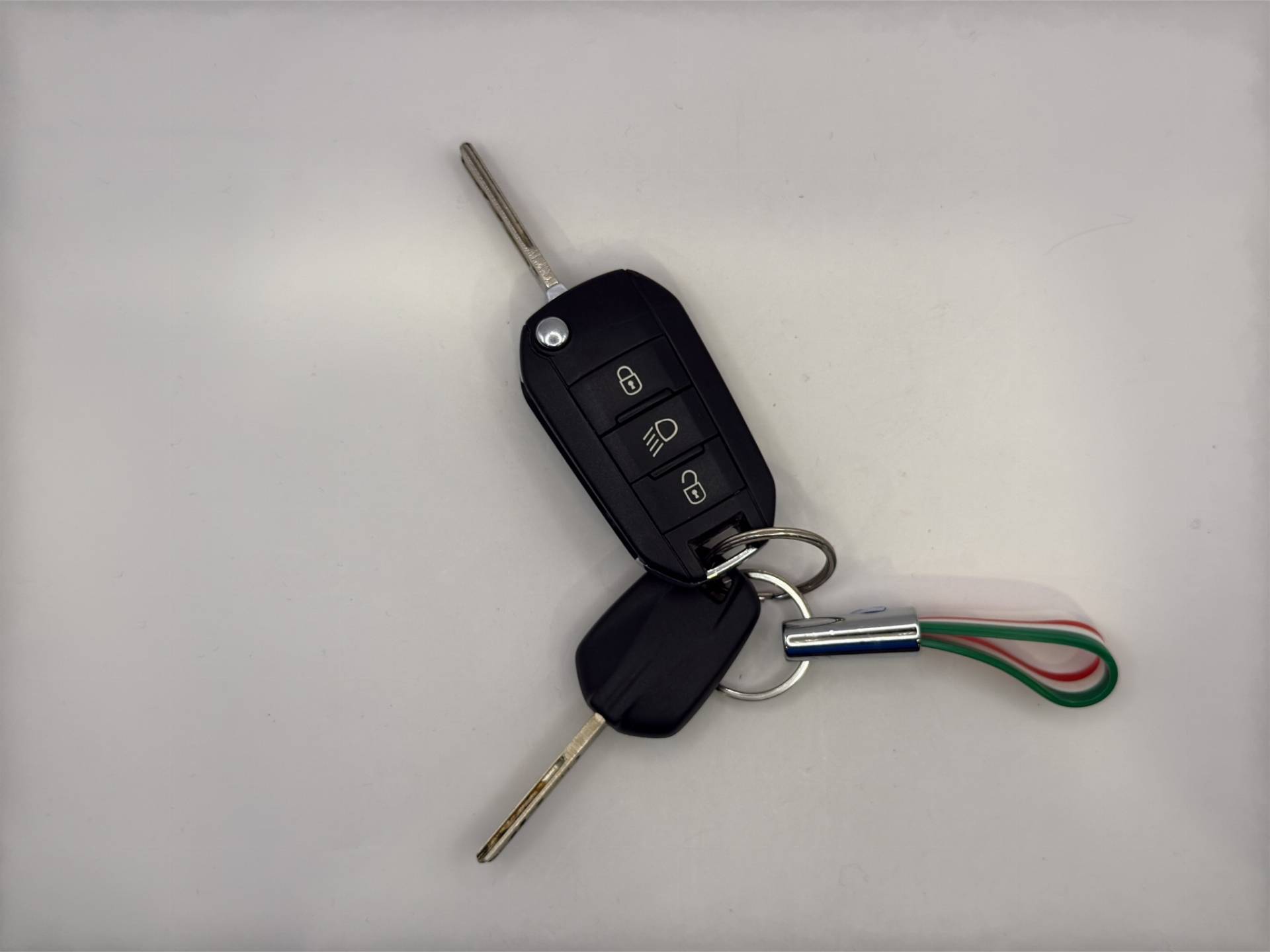 PEUGEOT 208 208 1.2 puretech Active s&s 82cv 5p neopatentati usata in pronta consegna - Brandini