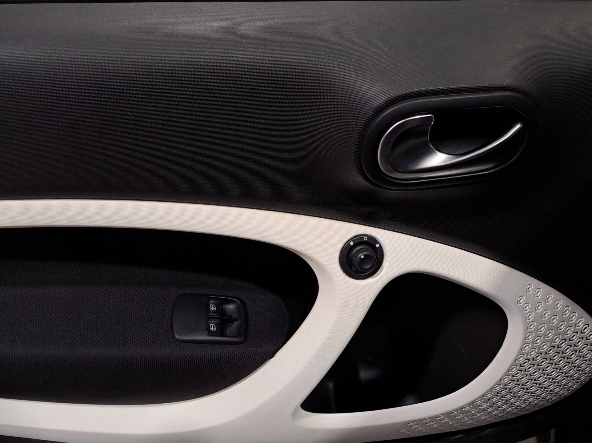 Auto Venduta - SMART Fortwo Fortwo 0.9 t. Passion 90cv twinamic usata in pronta consegna - Brandini