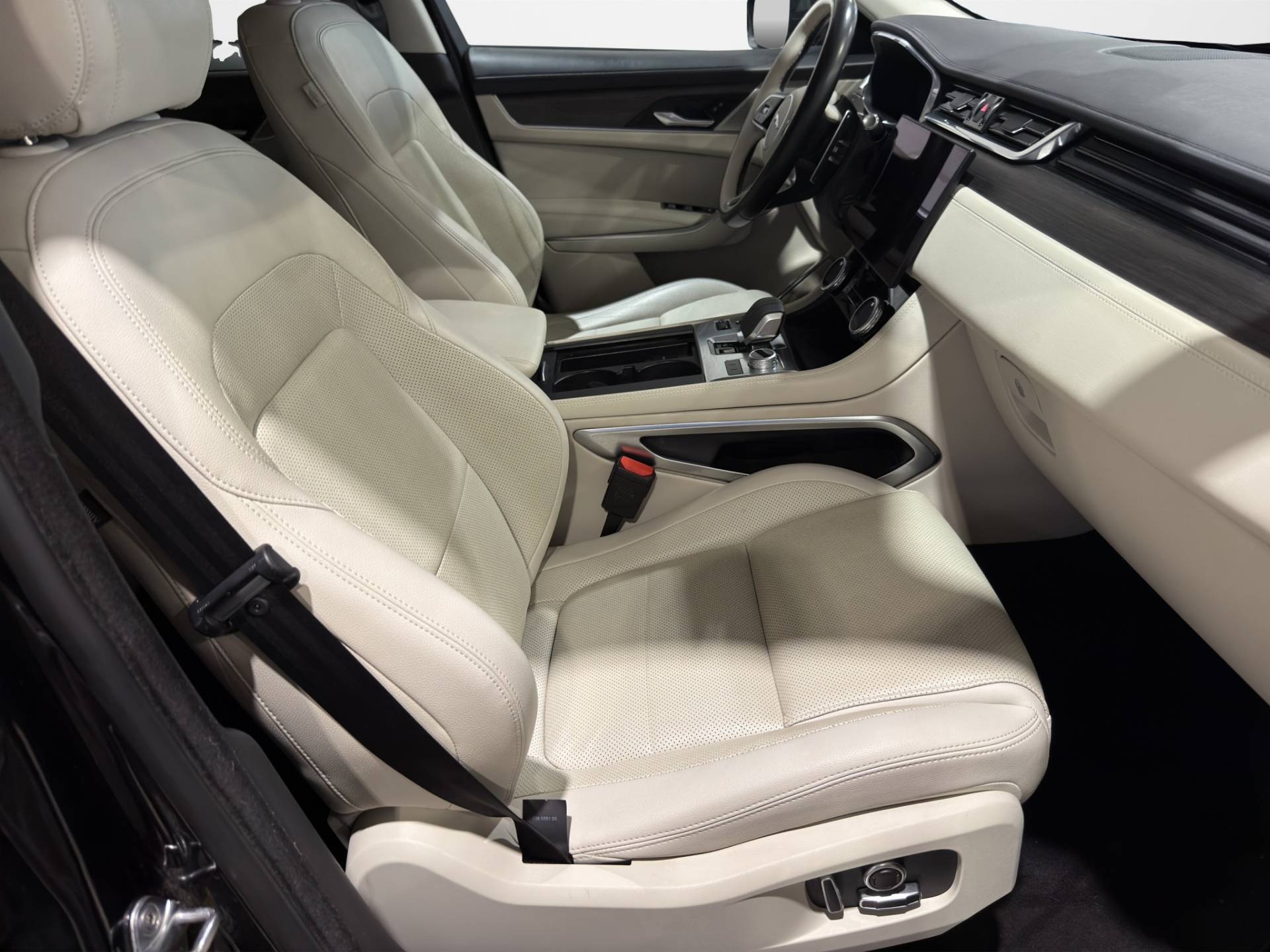 Auto Venduta - JAGUAR F-Pace F-Pace 2.0 D163 SE awd auto usata in pronta consegna - Brandini
