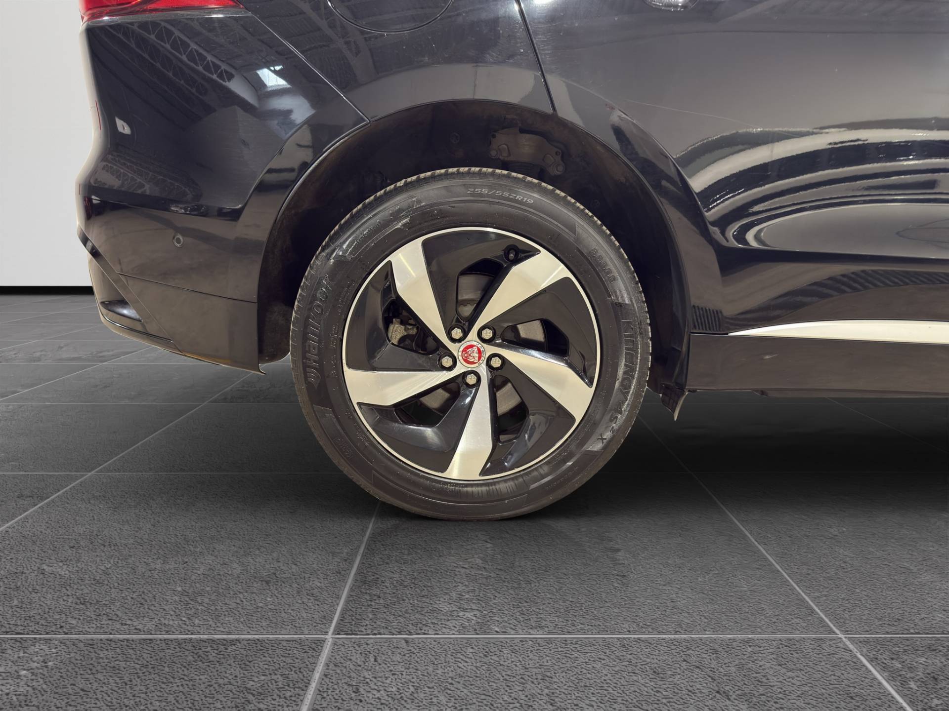 Auto Venduta - JAGUAR F-Pace F-Pace 2.0 D163 SE awd auto usata in pronta consegna - Brandini