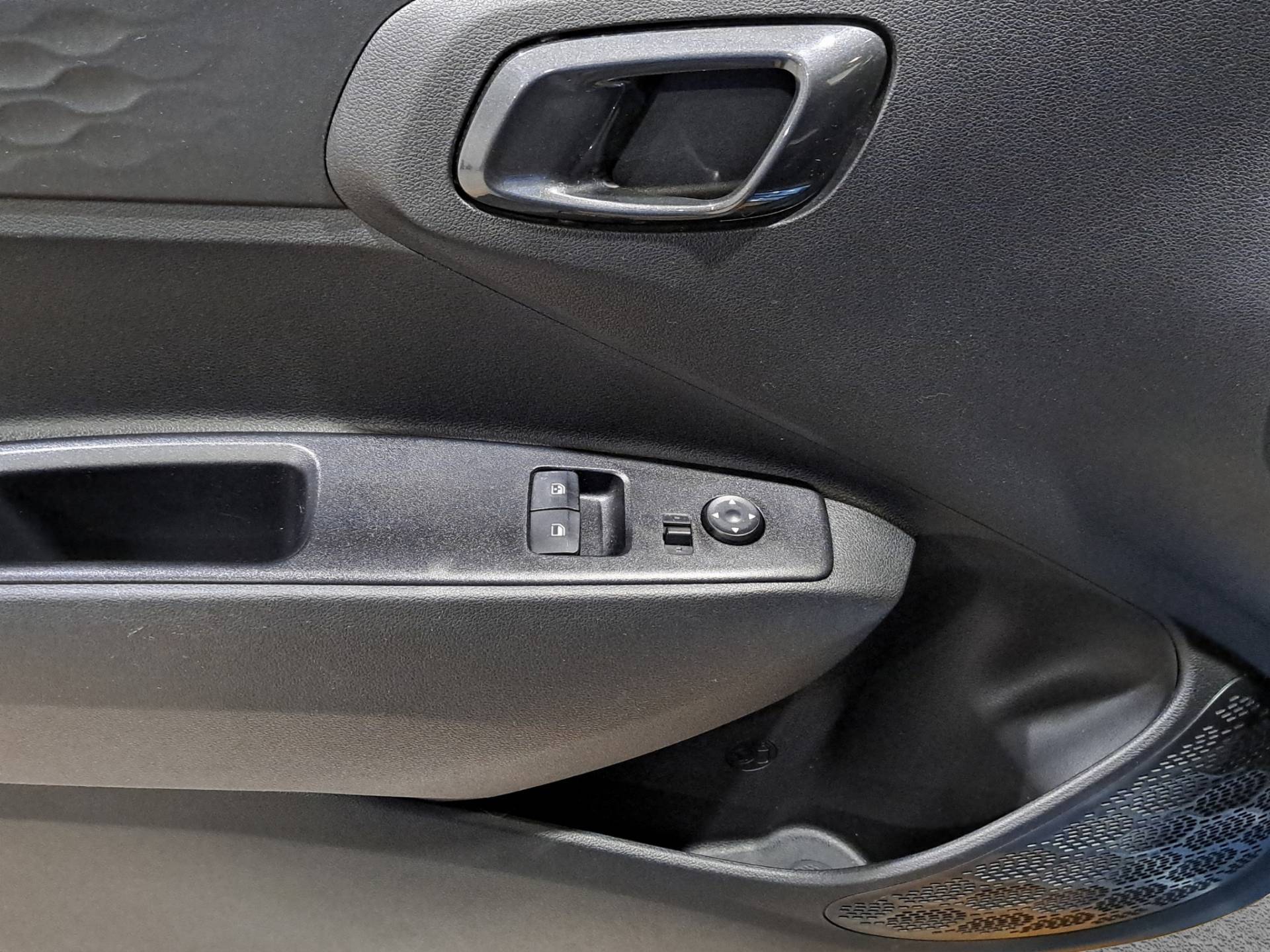 Auto Venduta - HYUNDAI I10 i10 1.0 mpi Tech Connect Pack usata in pronta consegna - Brandini