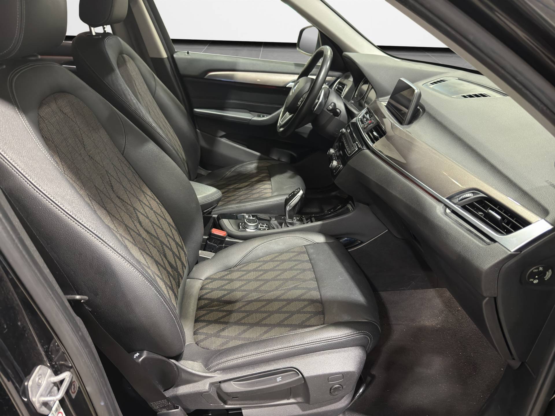 Auto Venduta - BMW X1 X1 sdrive18d xLine auto my18 usata in pronta consegna - Brandini