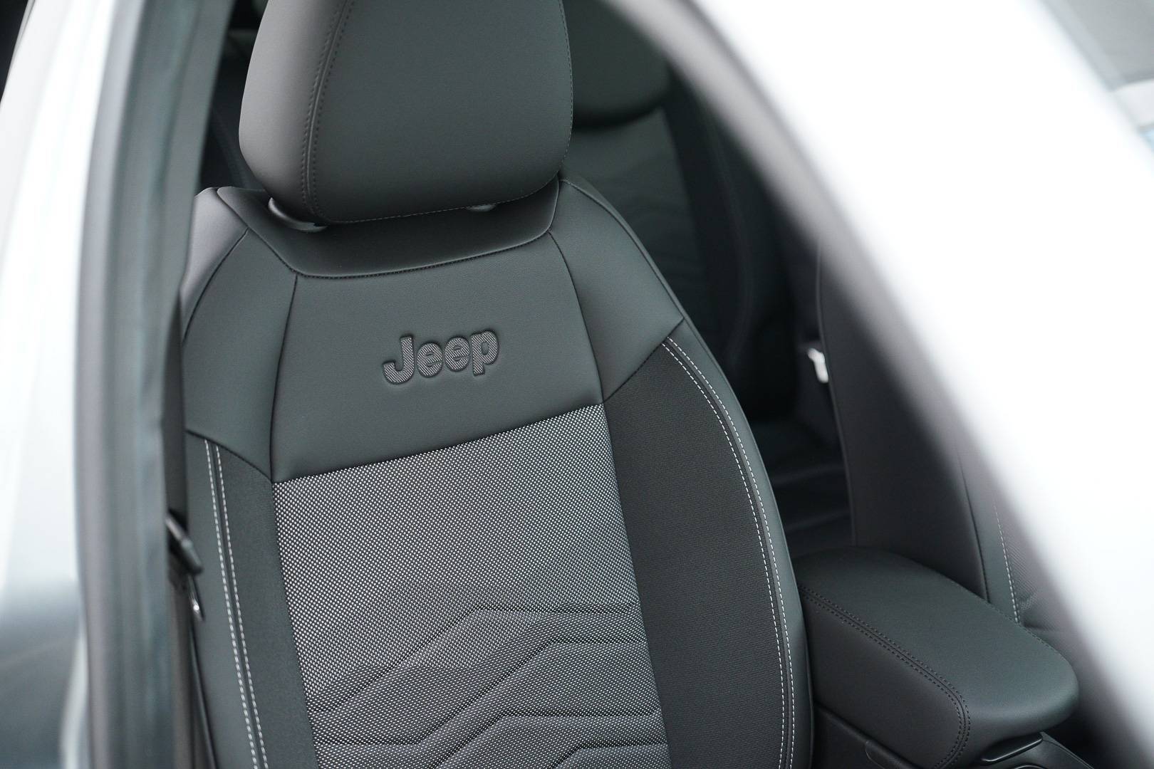 Auto Venduta - JEEP Avenger Avenger 1.2 turbo Summit fwd 100cv usata in pronta consegna - Brandini