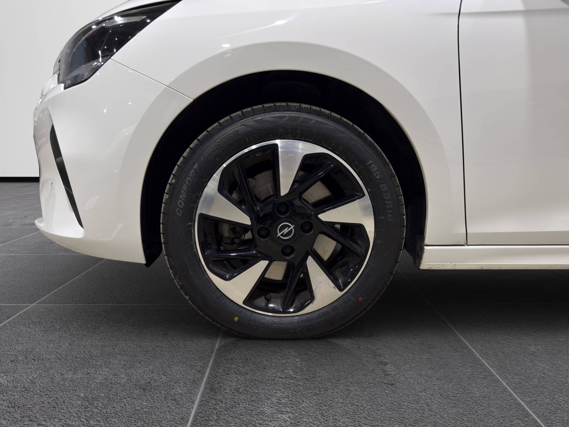 Auto Venduta - OPEL Corsa Corsa e- Elegance usata in pronta consegna - Brandini