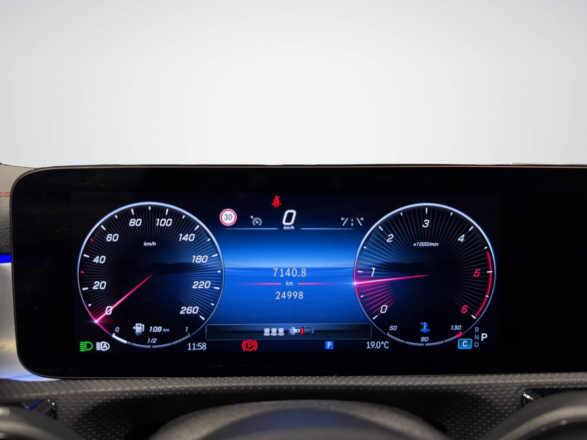 MERCEDES CLA CLA Shooting Brake 200 d AMG Line Advanced Plus auto usata in pronta consegna - Brandini