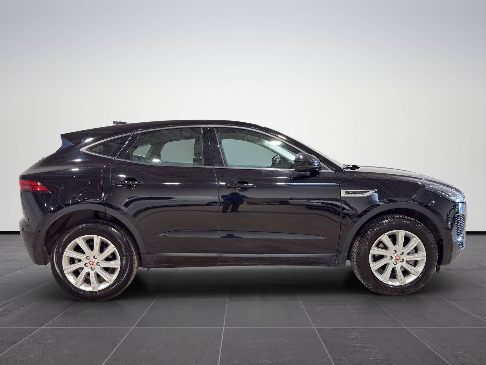 JAGUAR E-Pace E-Pace 2.0d i4 S awd 150cv auto my19 usata in pronta consegna - Brandini