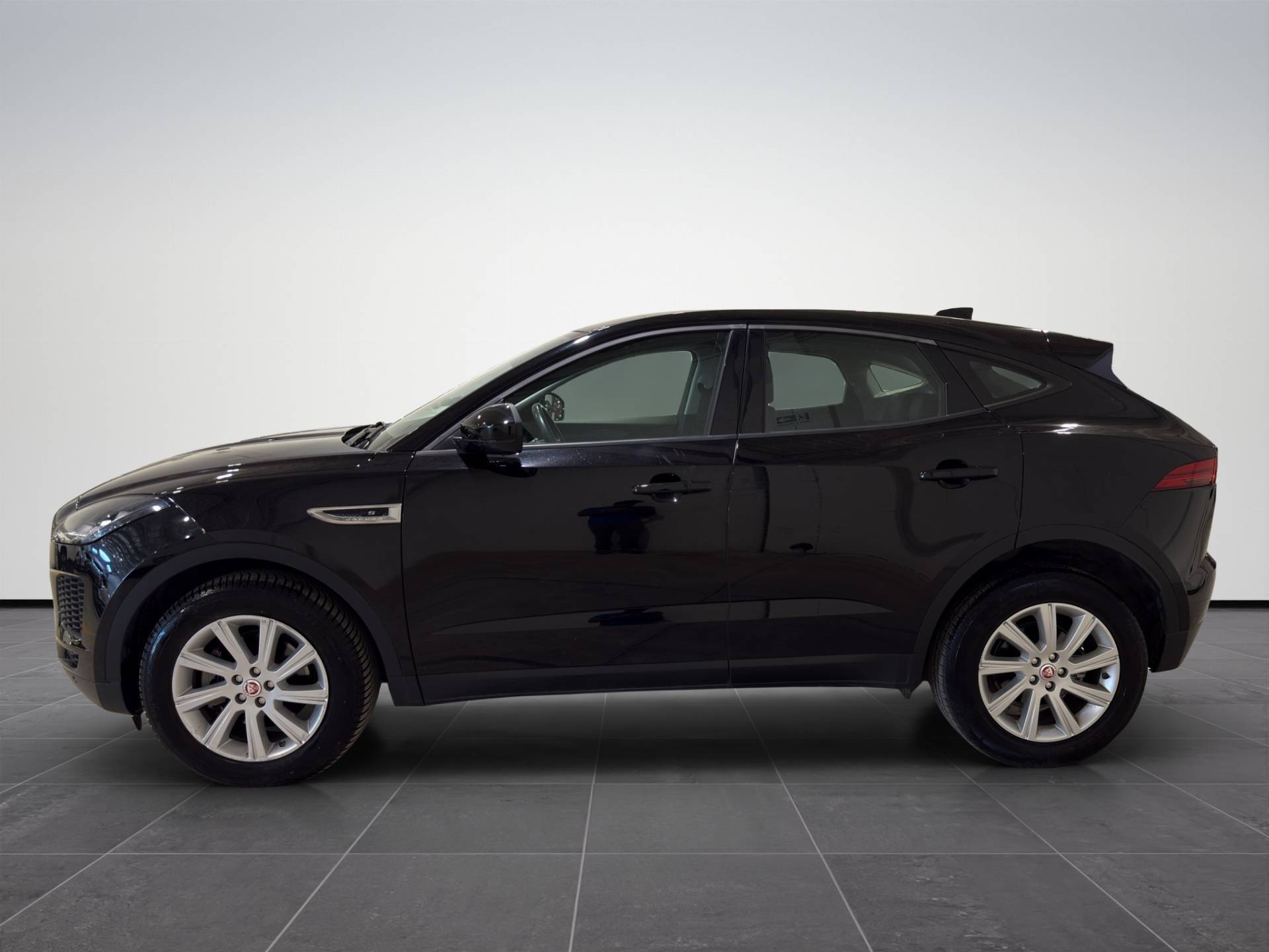 JAGUAR E-Pace E-Pace 2.0d i4 S awd 150cv auto my19 usata in pronta consegna - Brandini