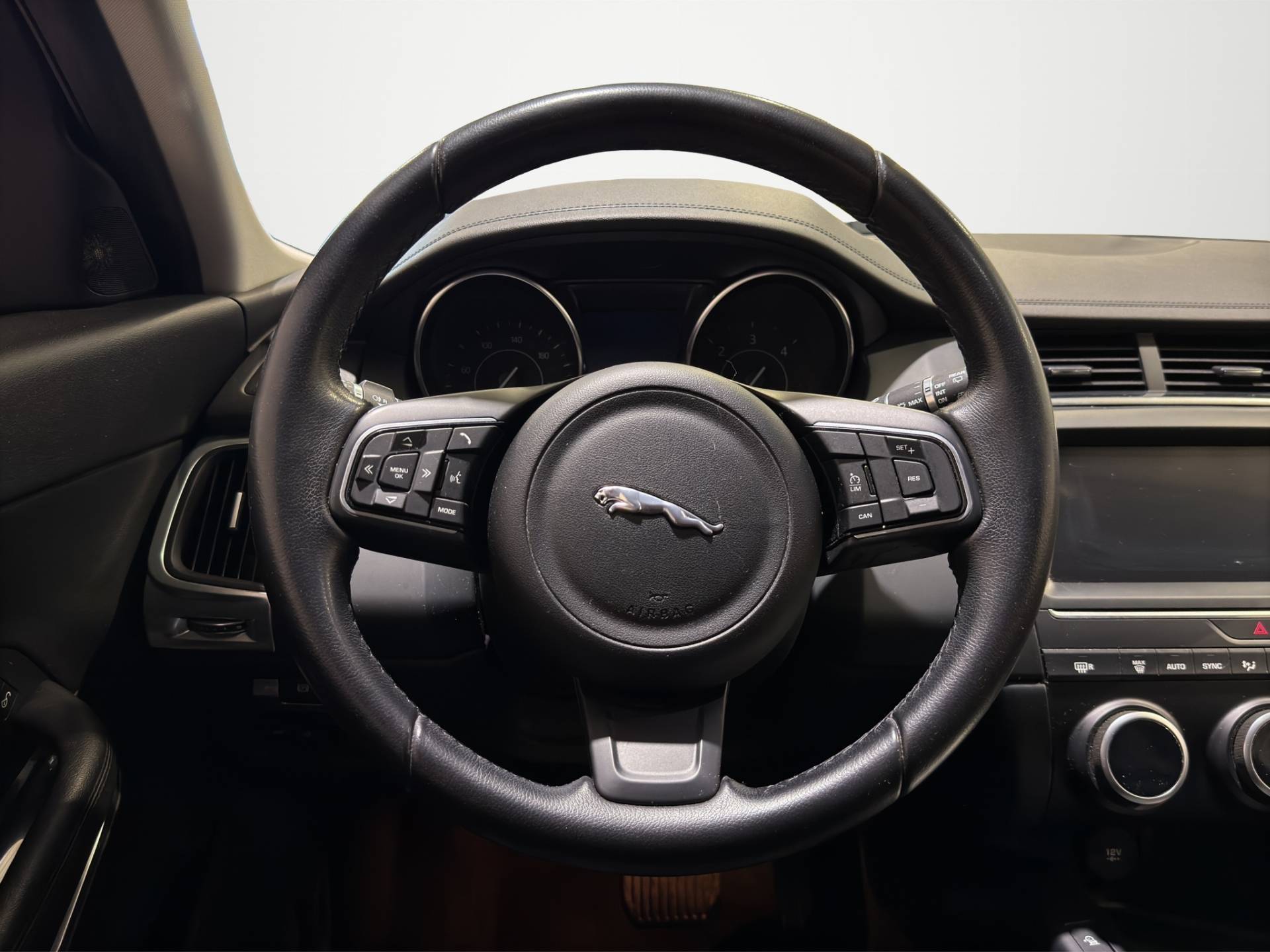 JAGUAR E-Pace E-Pace 2.0d i4 S awd 150cv auto my19 usata in pronta consegna - Brandini