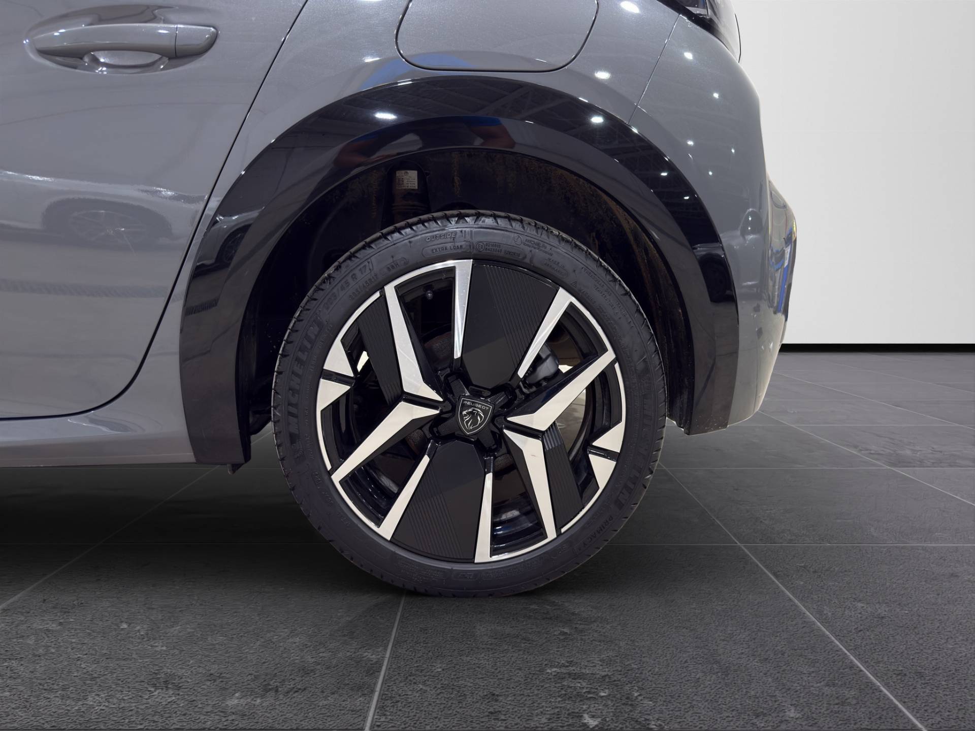 PEUGEOT 208 208 1.2 hybrid GT 136cv e-dcs 6 usata in pronta consegna - Brandini