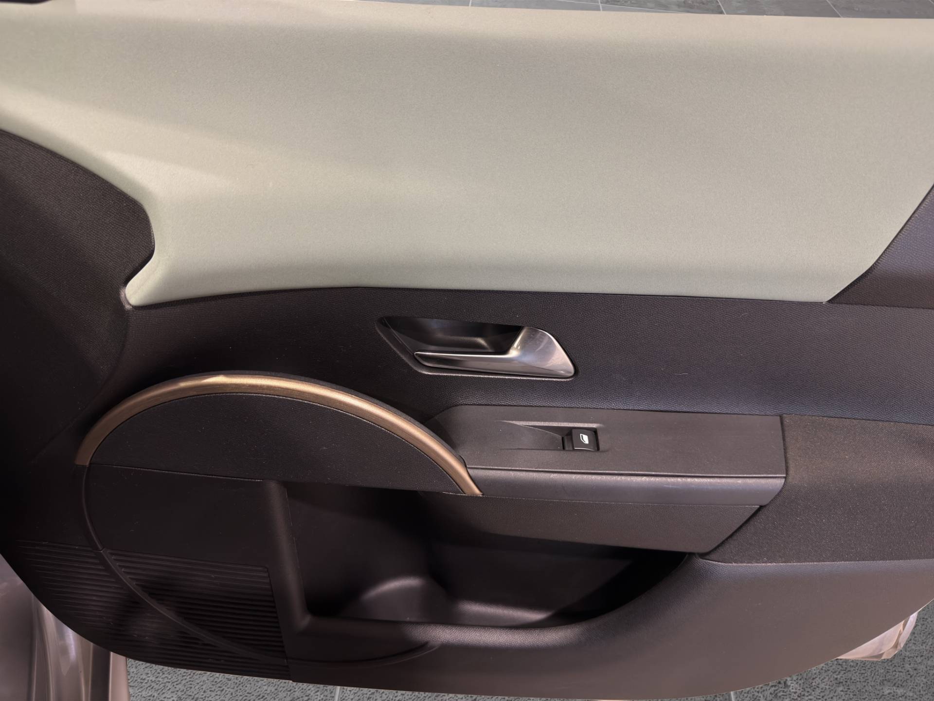 LANCIA Ypsilon Ypsilon 1.2 mhev e-dct usata in pronta consegna - Brandini