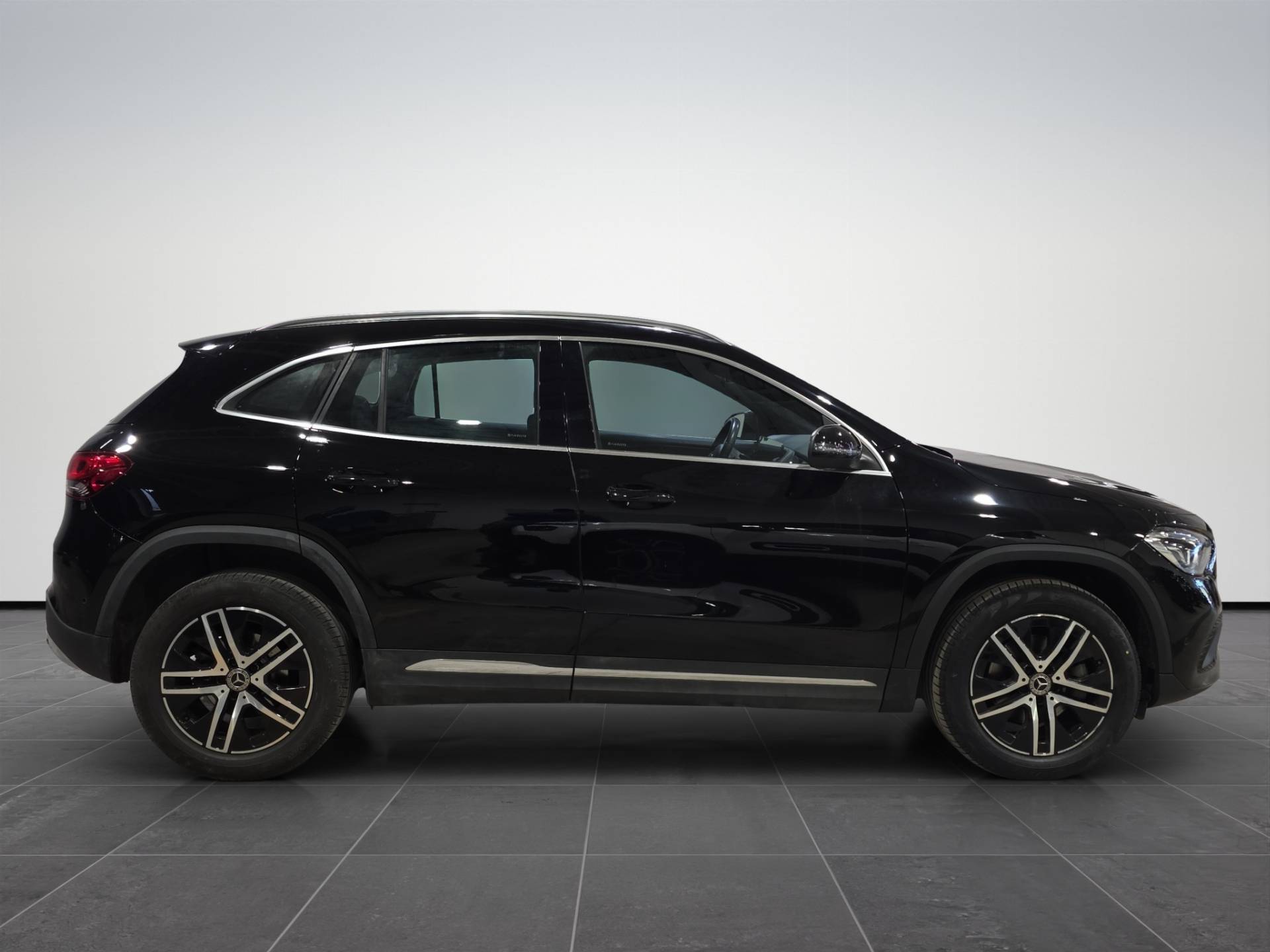 MERCEDES GLA GLA 180 d Sport auto usata in pronta consegna - Brandini