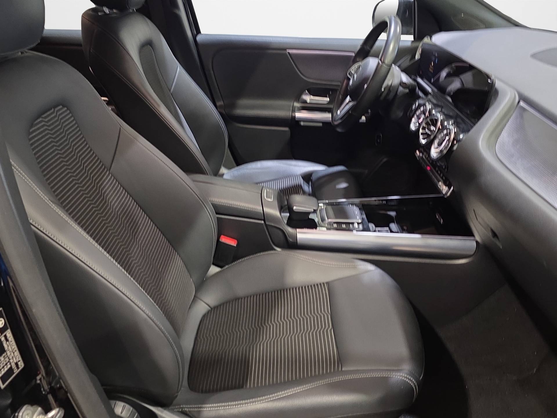 MERCEDES GLA GLA 180 d Sport auto usata in pronta consegna - Brandini