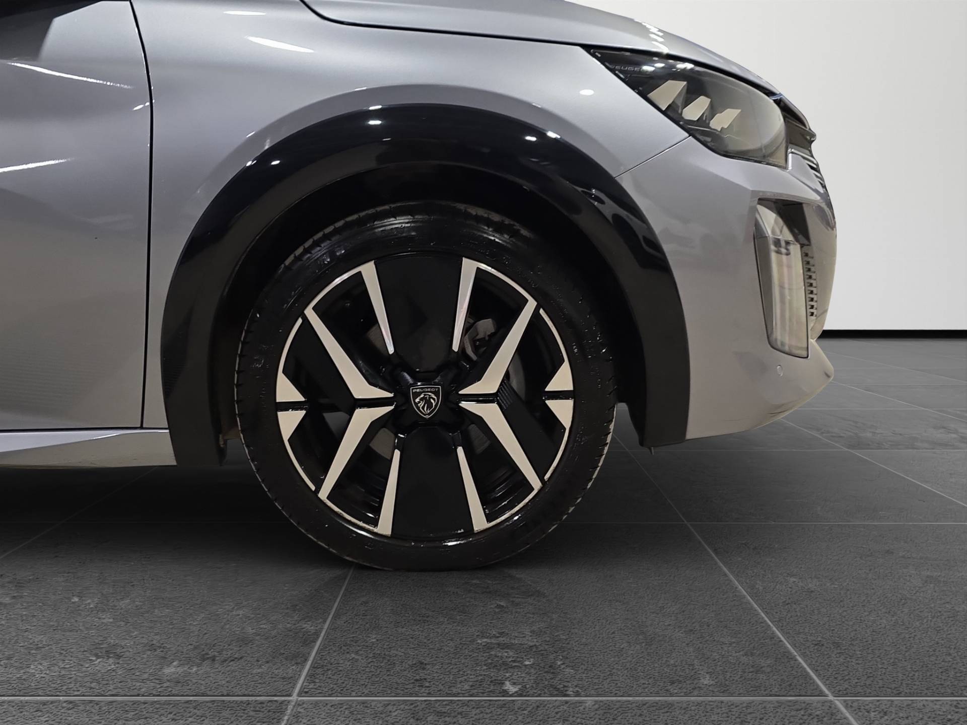 PEUGEOT 208 208 1.2 hybrid GT 136cv e-dcs 6 usata in pronta consegna - Brandini