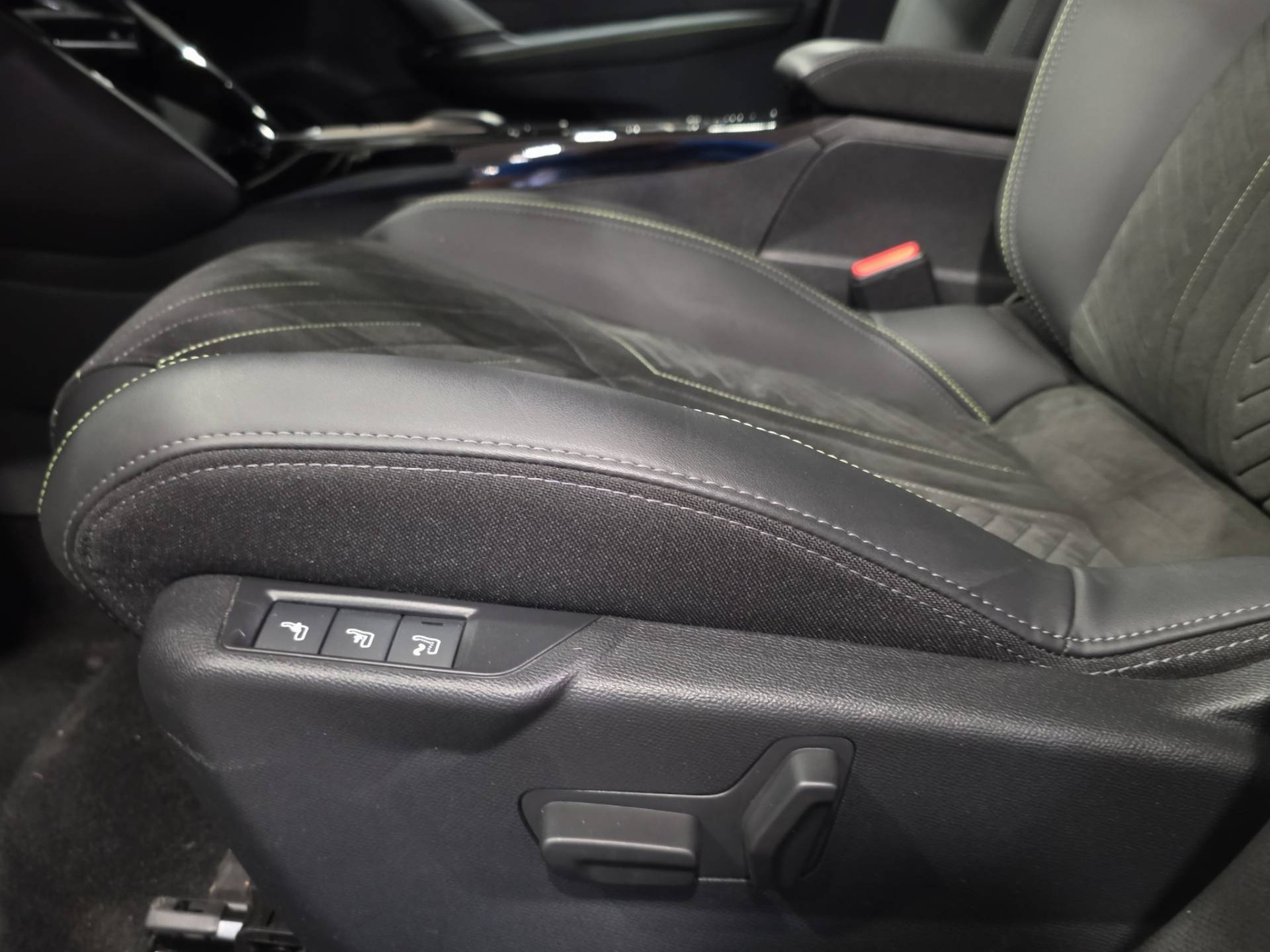 PEUGEOT 208 208 1.2 hybrid GT 136cv e-dcs 6 usata in pronta consegna - Brandini